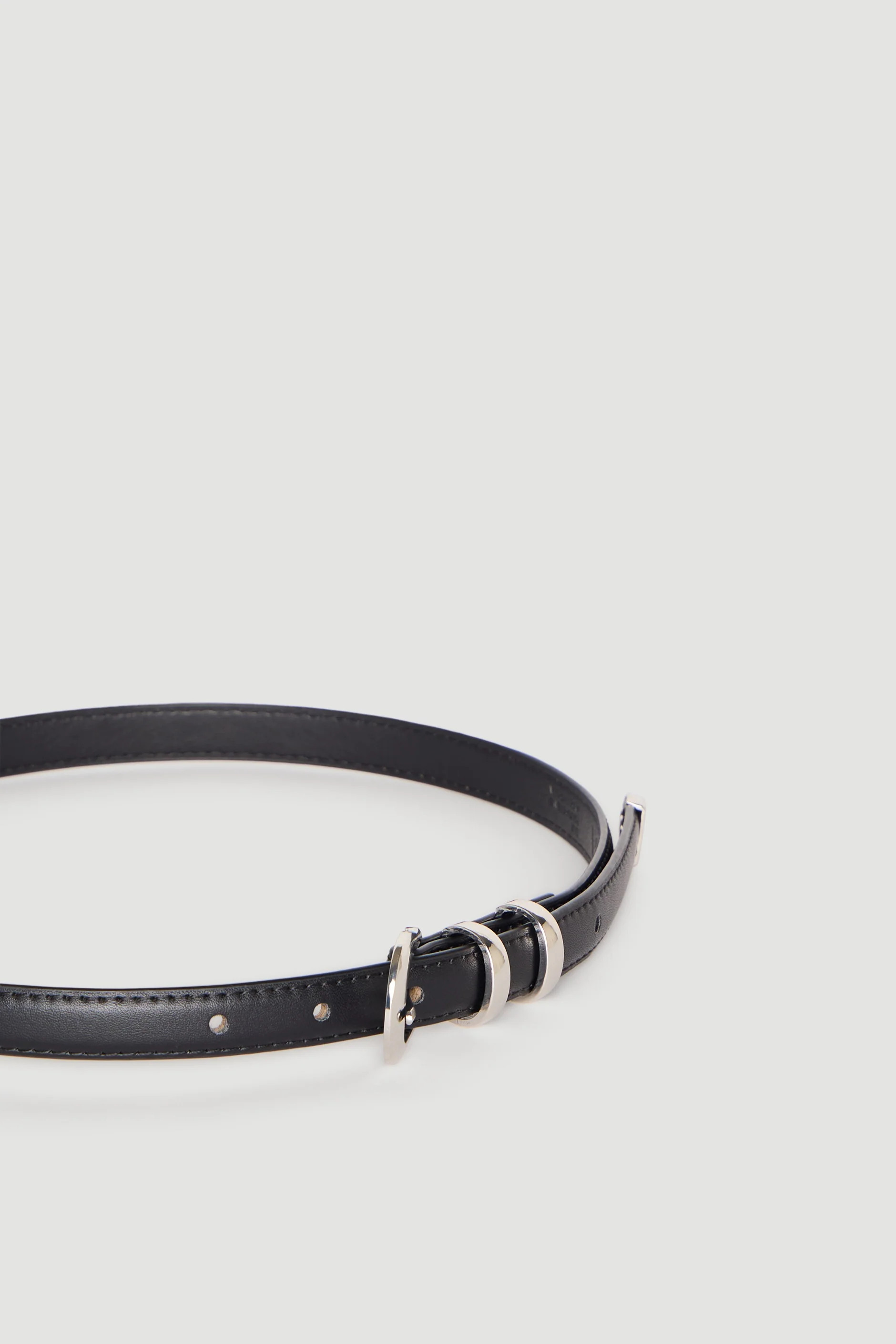 Faye Buckle Belt - Black/Silver | DECJUBA