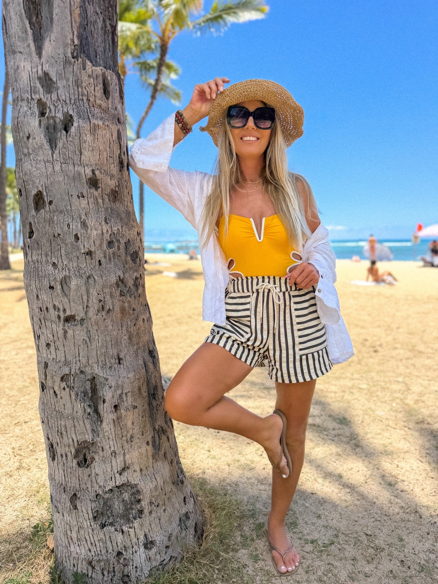 Monday are awesome in Hawaii 🏝️

#LTKU #LTKActive #LTKootd