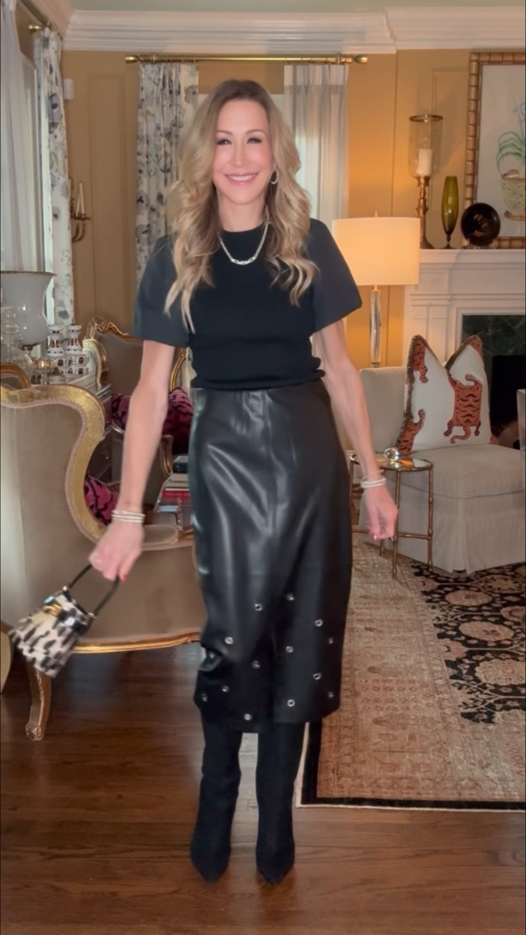 The cutest fall/winter/holiday looks from Brochu Walker!  These pieces are so versatile and ones you’ll have in your closet for years to come!  The vegan leather pencil skirt is my favorite piece for the holidays!  Brochu Walker pieces also make the most wonderful gifts!


#LTKHoliday #LTKStyleTip #LTKItBag