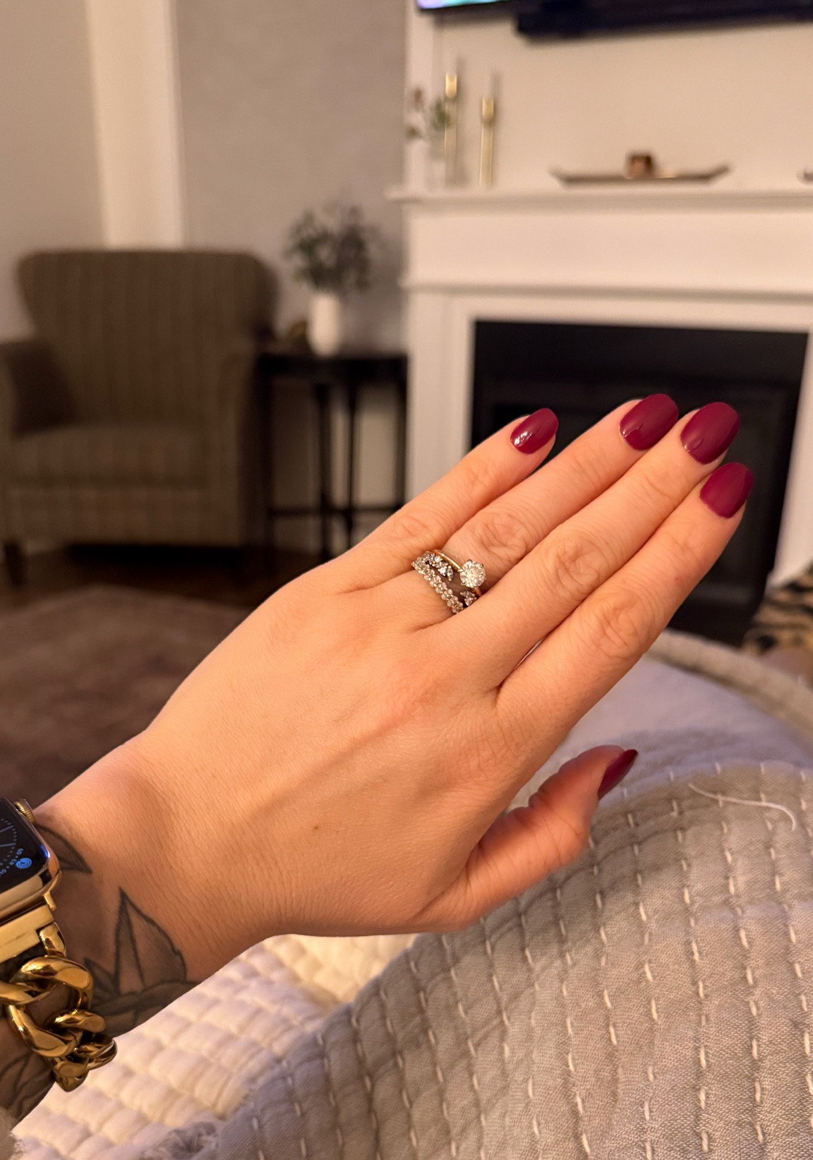 I’ve tried SO many press-ons, and most of them pop right off because I have super flat nail beds. But these?! They’re thinner, more flexible, and feel so natural that I forget I even have them on. 🤌🏼 They’re easily the best ones I’ve tried so far! I went with extra short (because, mom life) and paired them with my favorite nail glue—both are linked for you! 💅🏼✨

Have you tried press-ons before?! Let me know your fave brand! 👇🏼

#LTKbeauty #LTKfinds #LTKunder50 #LTKmomstyle