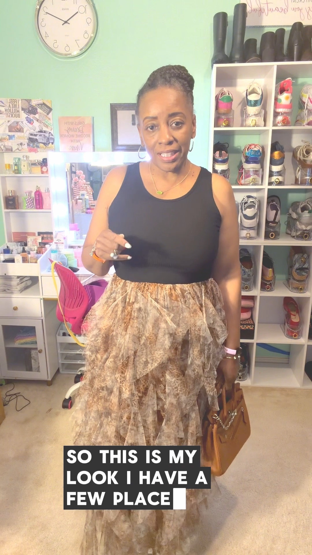Friends, don’t be mad at me! 😂 I found this adorable dress at Ross, and honestly… the deal was just too good to pass up!

Since I know you’re going to ask where I got it, I’ve linked some super cute similar looks for you to shop. 💃✨

Sometimes fashion is all about being in the right place at the right time, and this Ross find was definitely one of those moments! Who else loves finding a hidden gem at an unbeatable price?

Drop a ❤️ if you love a good bargain, and let me know which look is your favorite!
#RossFinds #DressOfTheDay #FashionOnABudget #StyleForLess #ClosetConfidence

#LTKgrwm #LTKootd #LTKdayinmylife