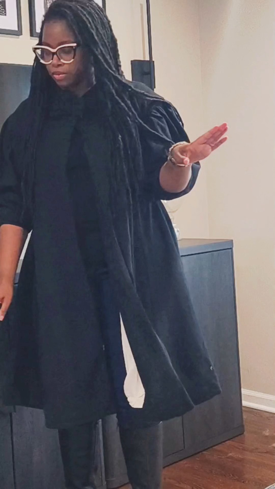 this coat just did ALL the work 🎀✨took a basic outfit and instantly made it feel elevated, feminine, and so chic.

#LTKgrwm #LTKootd #LTKMidsize