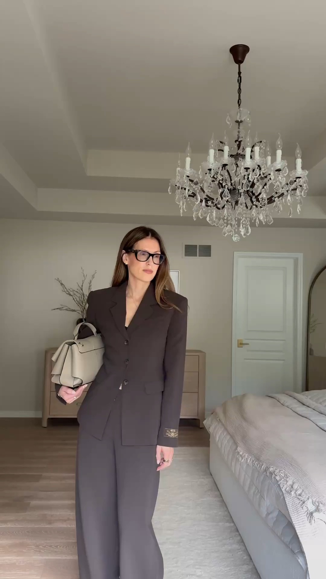 Modern Suit Silhouette. The sharp lines of the blazer work so well with the barrel pants. Wearing a size 4 in the blazer and size 2 in the pants. @Aritzia

#LTKootd #LTKgrwm #LTKWorkwear