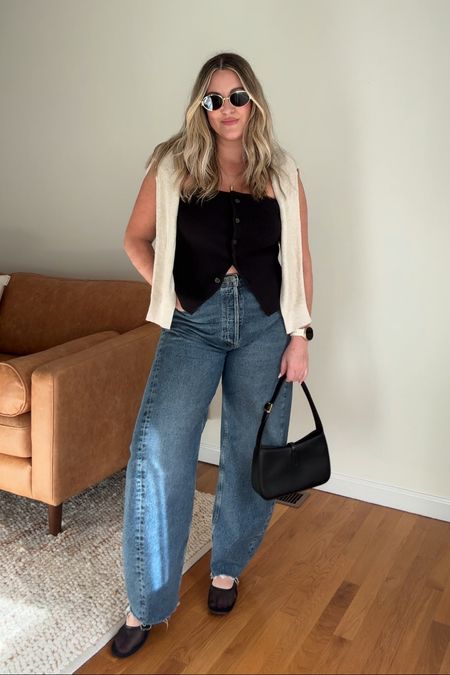 10 Days of Summer Outfits 〰️ Day 2. I will always find a way to make jeans work, no matter what time of year!! Size 29 in jeans, M in top  

summer outfits, casual summer outfit, summer fashion, summer outfit ideas, summer outfit inspiration, summer jeans outfit, barrel jeans, ballet flats outfit, over 30 fashion, size 8 fashion  #ltkseasonal #ltksummersales

#LTKSeasonal #LTKFindsUnder100 #LTKStyleTip