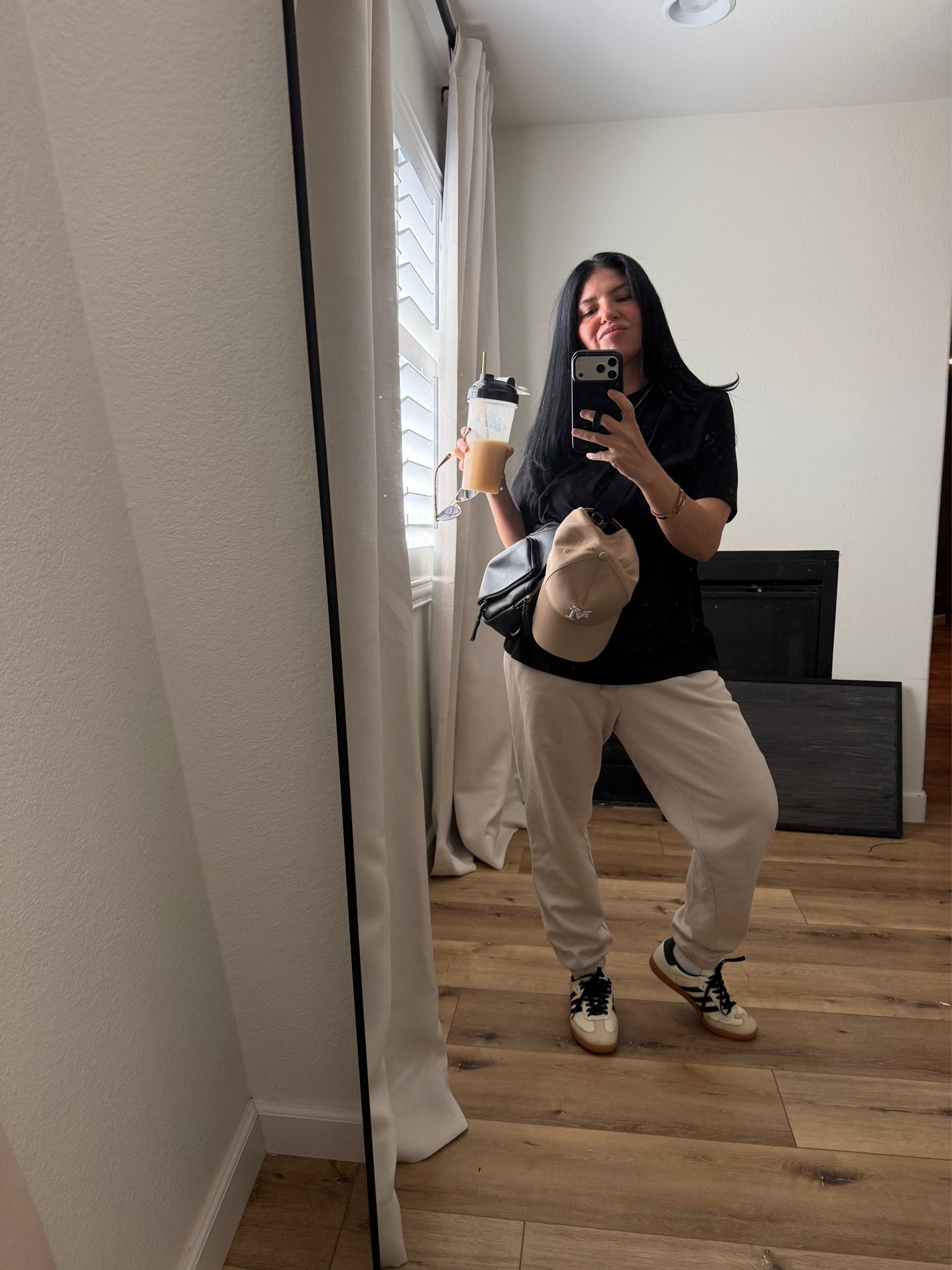sports mom outfit

sweats — I’m wearing a large. H&M sweats are some of my favorite! They wash well. 

T-shirt — these t-shirts are nice quality and the price is great! I’ve washed them a couple of times now and love. 

crossbody — I love this bag. It’s old but I linked a few similar options. great for games

#sportsmomootd #soccemomoutfit #comfortableoutfit

#LTKootd