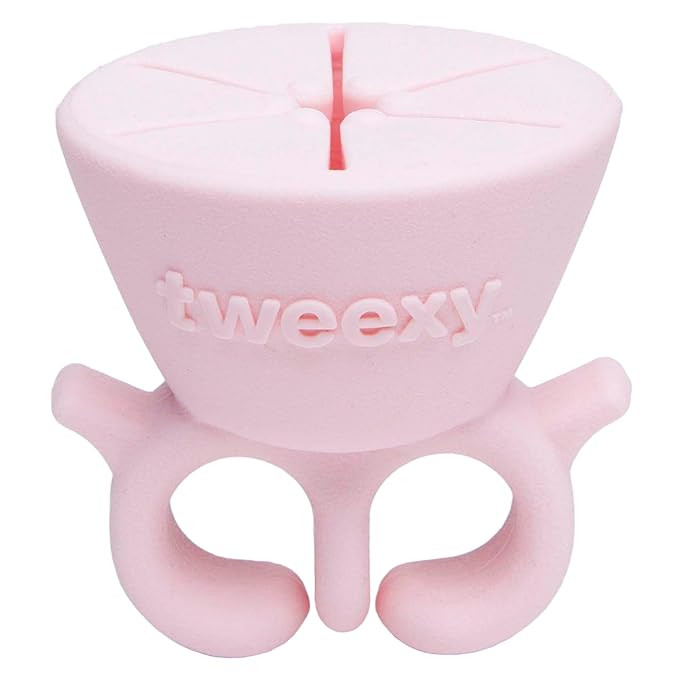 tweexy Wearable Nail Polish Holder Ring, Fingernail Polishing Tool, Manicure and Pedicure Accesso... | Amazon (US)