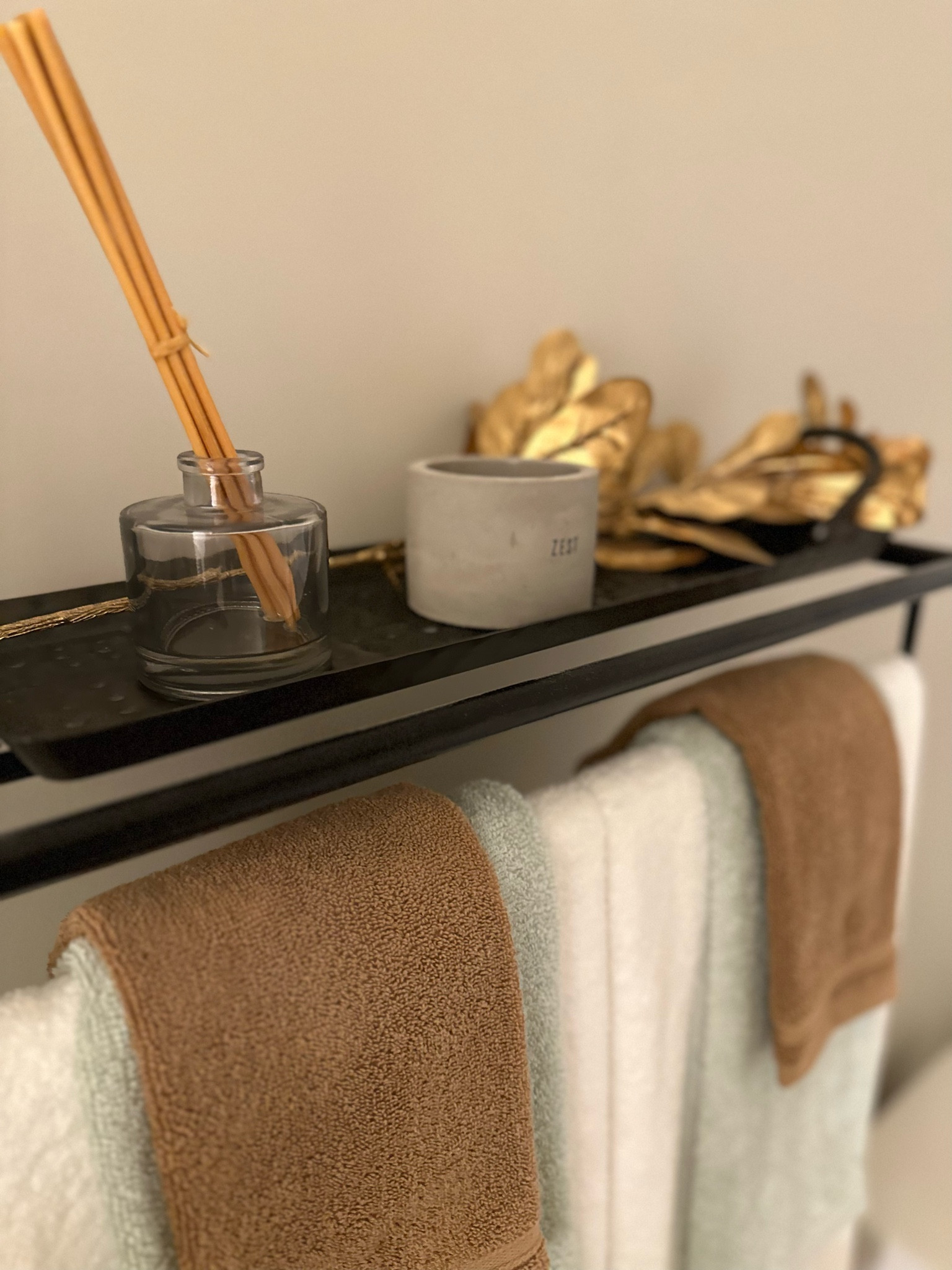 My beautiful bathroom tray setup. #home #decor #bathroomdeocor #bathroom

#LTKhome