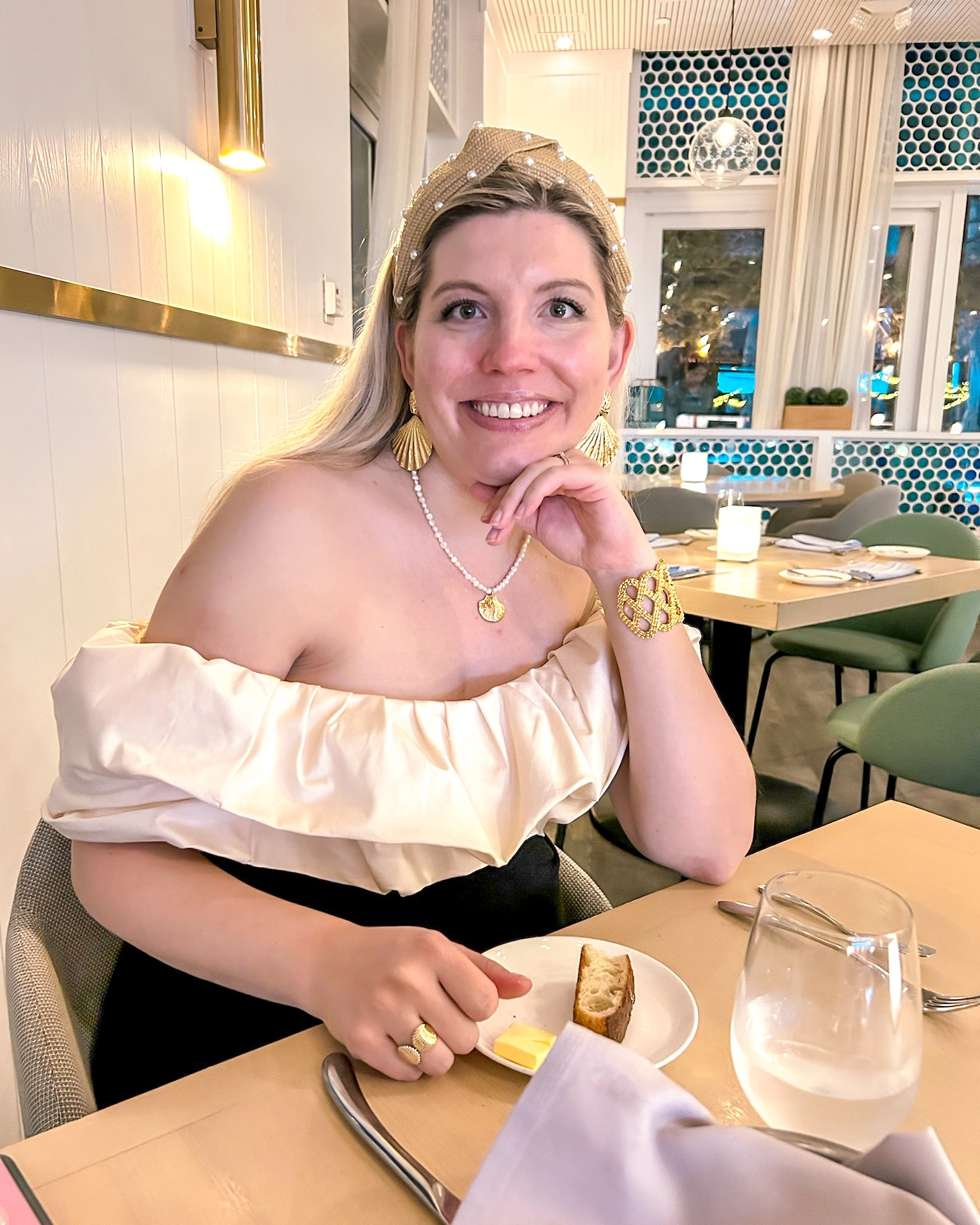 It’s fabulous to grab dinner with a friend- but even more fabulous when you only see each other a couple of times a year AND have the chance to meet up in paradise this time. If you are thinking about scheduling a BFF trip - do it. I’ve had the absolute best time traveling with my friends the last few years.

#LTKSeasonal #LTKBump #LTKTravel