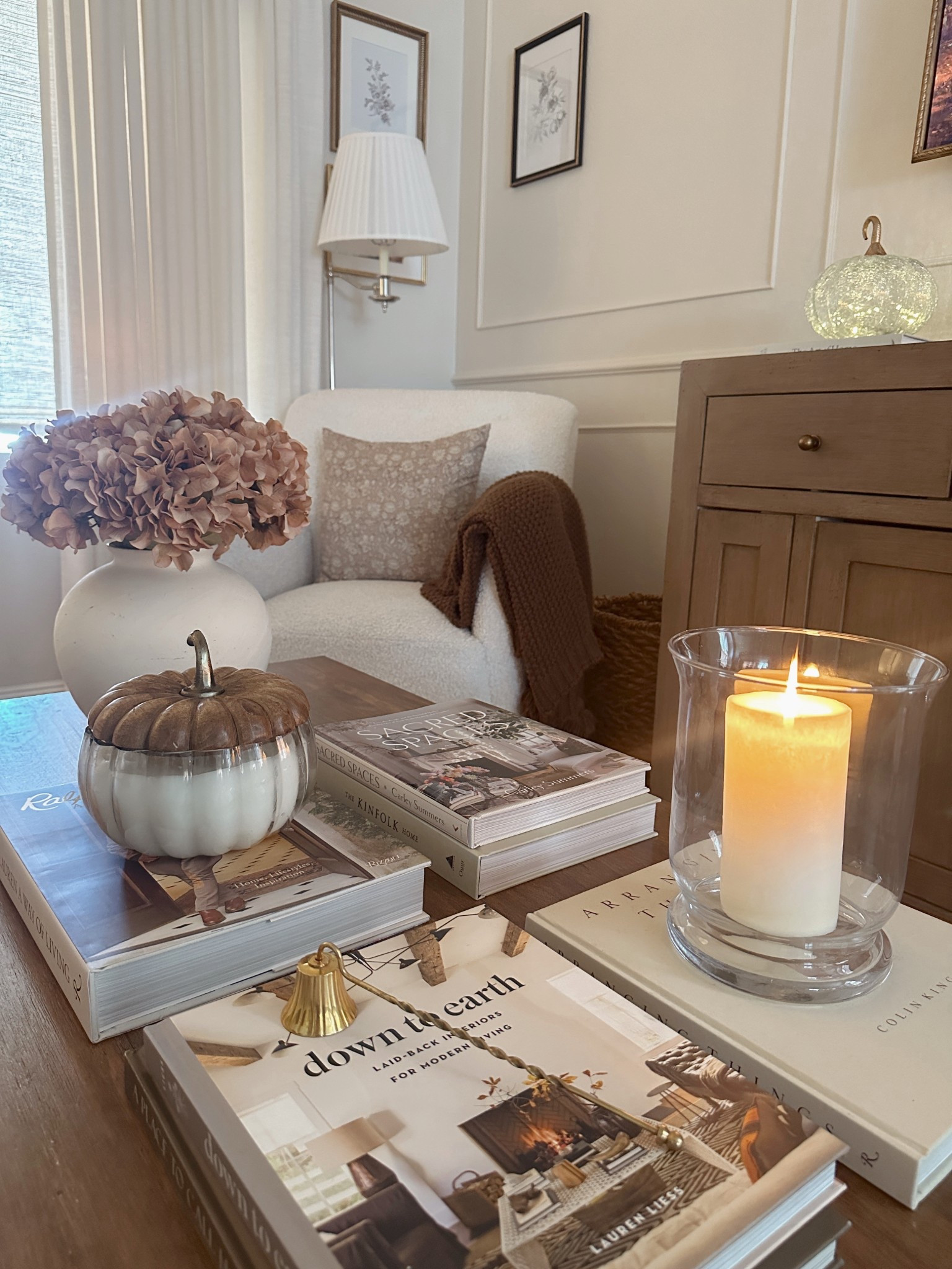 Living room book decor🤍

#LTKHome