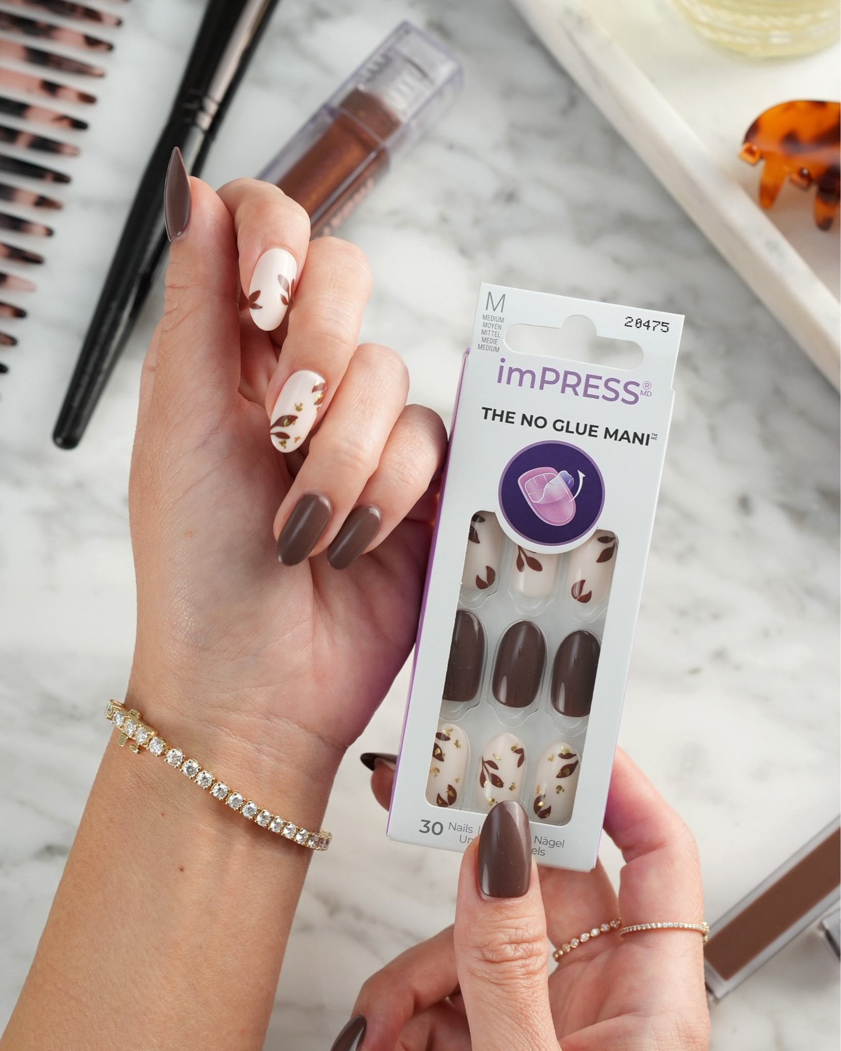 #ad Fall nail refresh with this no glue mani set from @impressnails in the shade Look Now. This is the easiest DIY mani set I’ve ever tried for a pre-bonded manicure. Love that the set comes with 30 nails for you to find your exact fit or color combo. These kits come with a cleaning pad and mini cuticle pusher. Simply prep your nail with the pad and then peel off the backing from each nail. Press onto the fingers lining them up with your cuticle and you’re done! Gentle on natural nails with up to 10 days of wear time!

Completely obsessed. You can find these now at @target @kissnails

#kissnails #imPRESSnails #imPRESSPartner #imPRESSbeauty #TargetPartner #Target

 

#LTKBeauty #LTKStyleTip