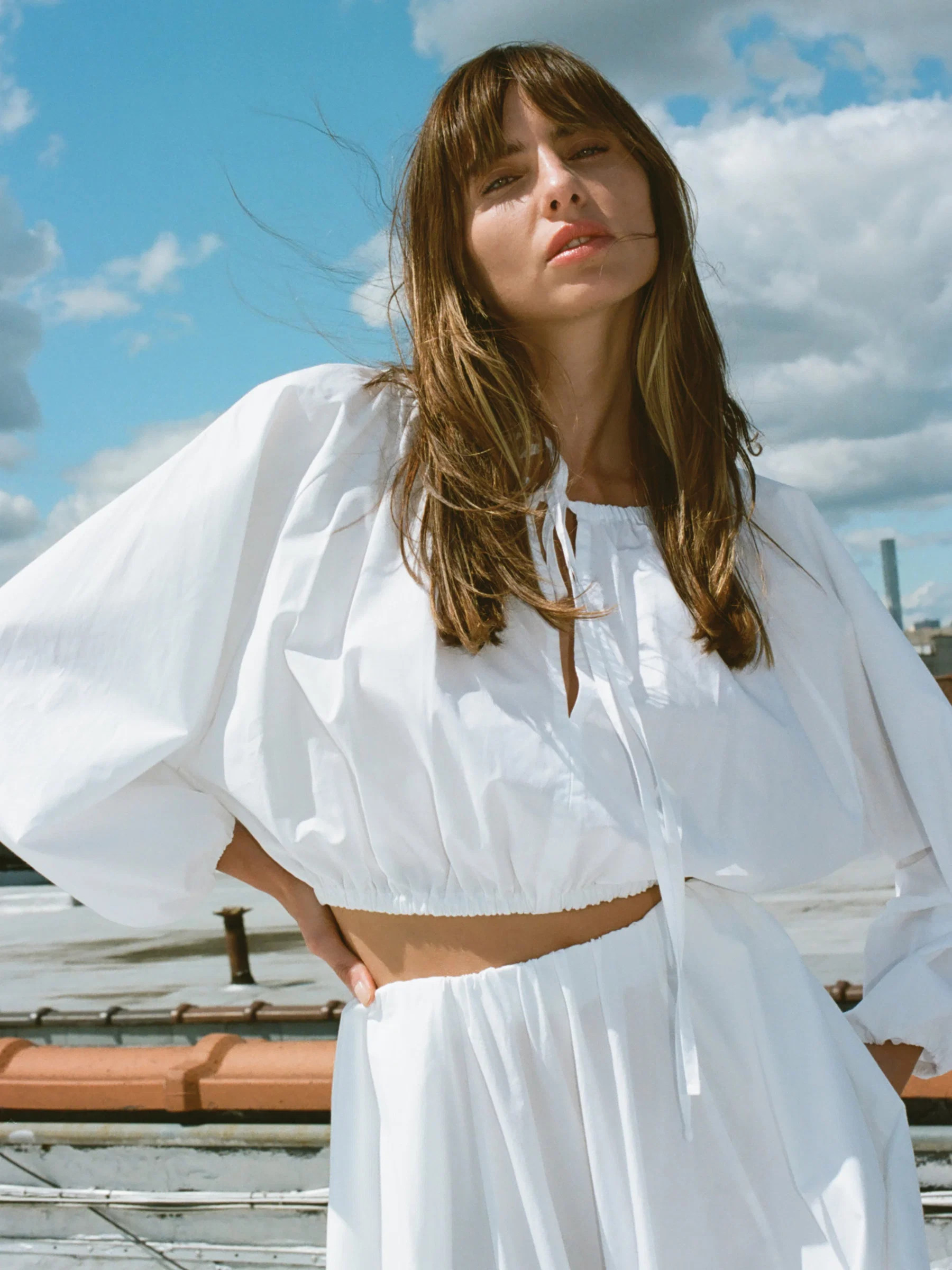 Coastal Poplin Nera Top - White | Faherty