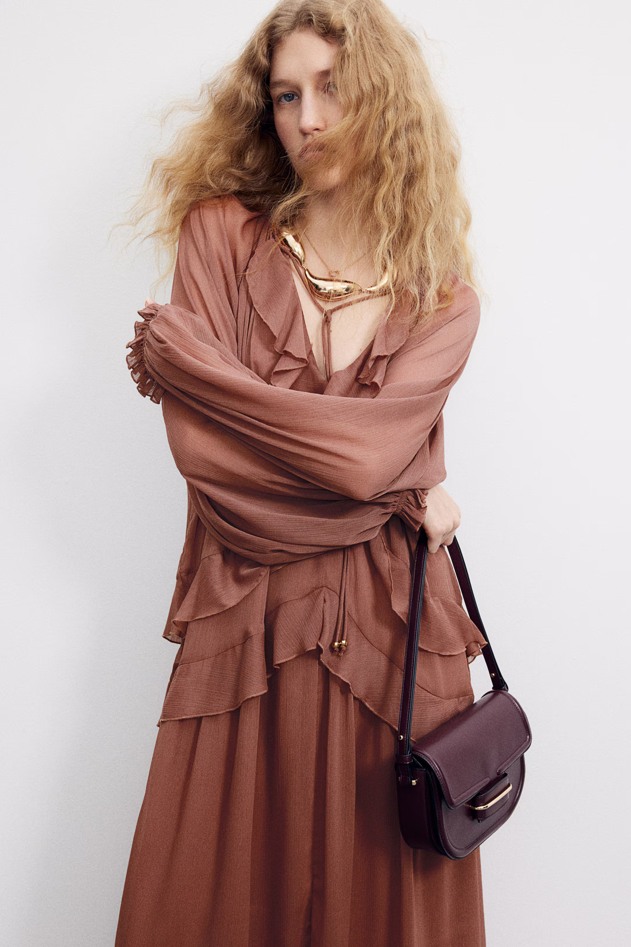 Long chiffon dress | H&M (UK, MY, IN, SG, PH, TW, HK)