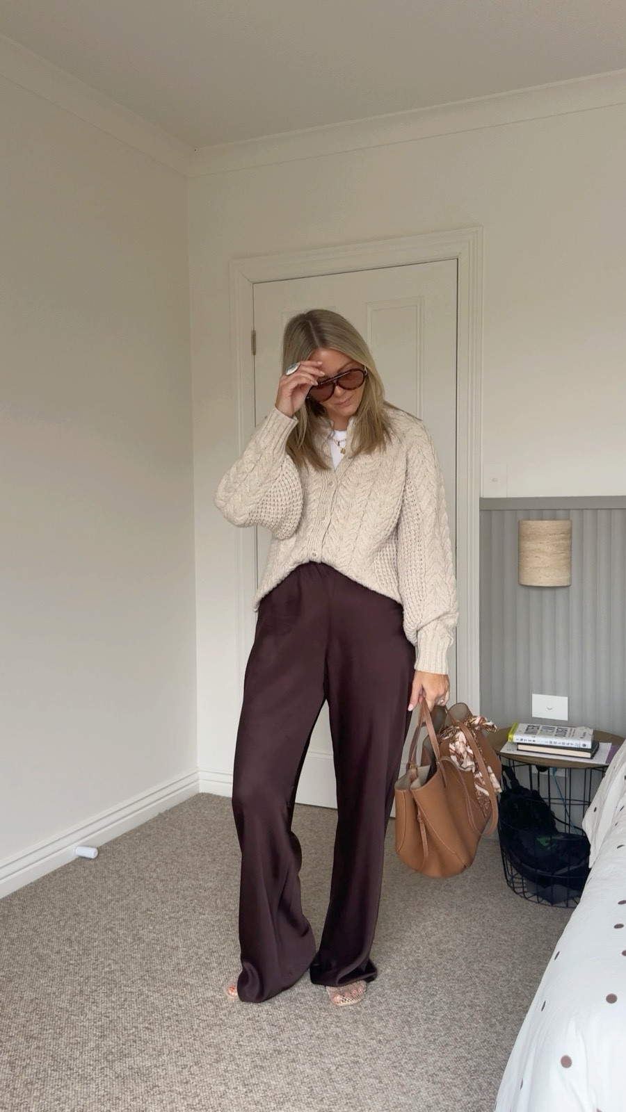 Comfy but polished autumn workwear, sorted! I’m in a 12 in these pants, and medium in the tee and knit x

#LTKaustralia #LTKworkwear #LTKstyletip