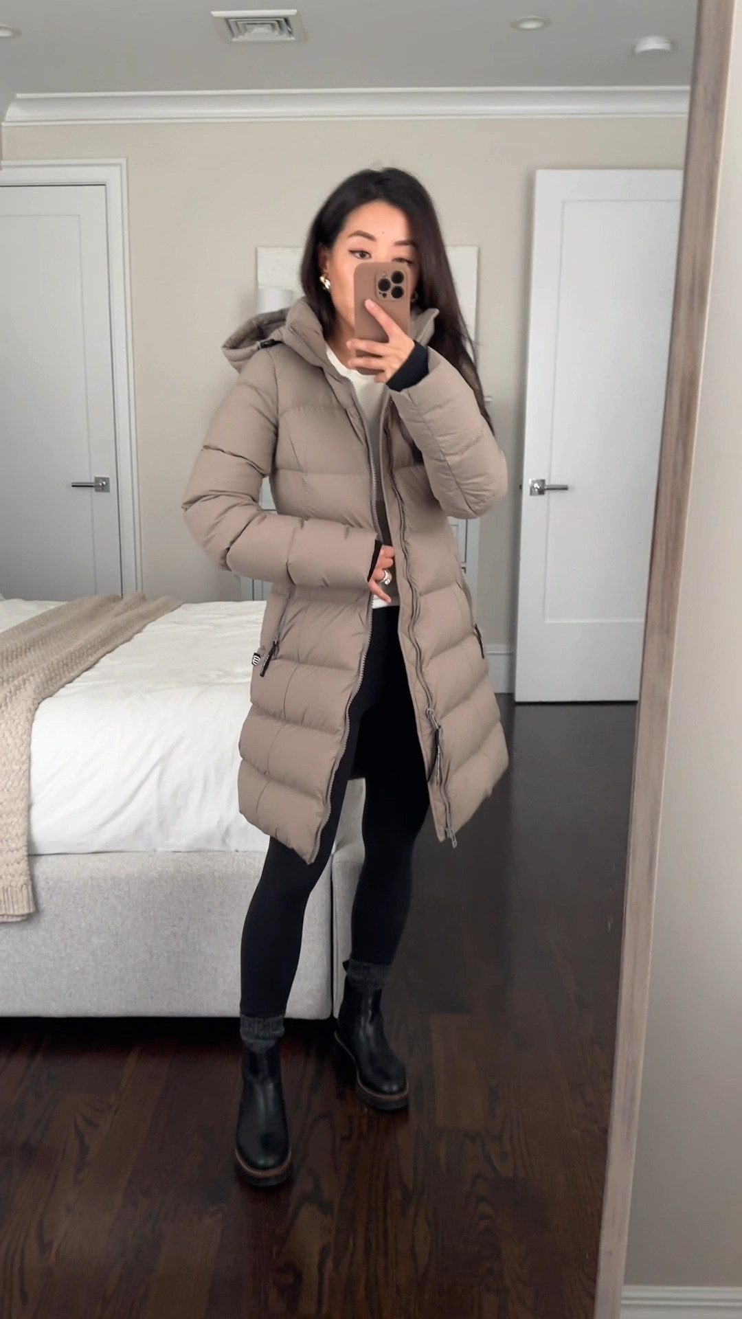 This has been a reader favorite this fall winter! One of the most petite friendly slim fit down puffers out there.

• Aritzia SuperSnug Puffer Midi length in modern taupe xxs - Water and wind resistant, very warm and lightweight. This is xxs (2xs) in the super snug superpuff style.

Length: they have short, Mid, and Long. I am 5 feet tall and mid hits me as shown 

Fit: they have original or SuperSnug. SuperSnug in XXS (2XS) is fitted on me and slim through the arms. 

If you like chunky layers and looser silhouettes underneath, then their more popular option is the original super puff which has more room in the torso and sleeves. You can see the original fit on me in other LTK posts 

Material is a lightweight down fill with a wind and water resistant outer, and is machine washable

• Aritzia butter leggings xs short - Super soft and smooth. 

• Aritzia socks Xs/s. These are thicker weight so better in shoes that have a little wiggle room

 • Caslon Chelsea boots 5, looks like they’re now at Nordstrom rack. 

I also own the block heeled Miah boot as well in 5, very similar from the same brand (Caslon is now called nordstorm brand) but with a small block heel.

Winter coat, gifts for her, Christmas gifts, petite friendly winter outfits 


#LTKGiftGuide #LTKSeasonal