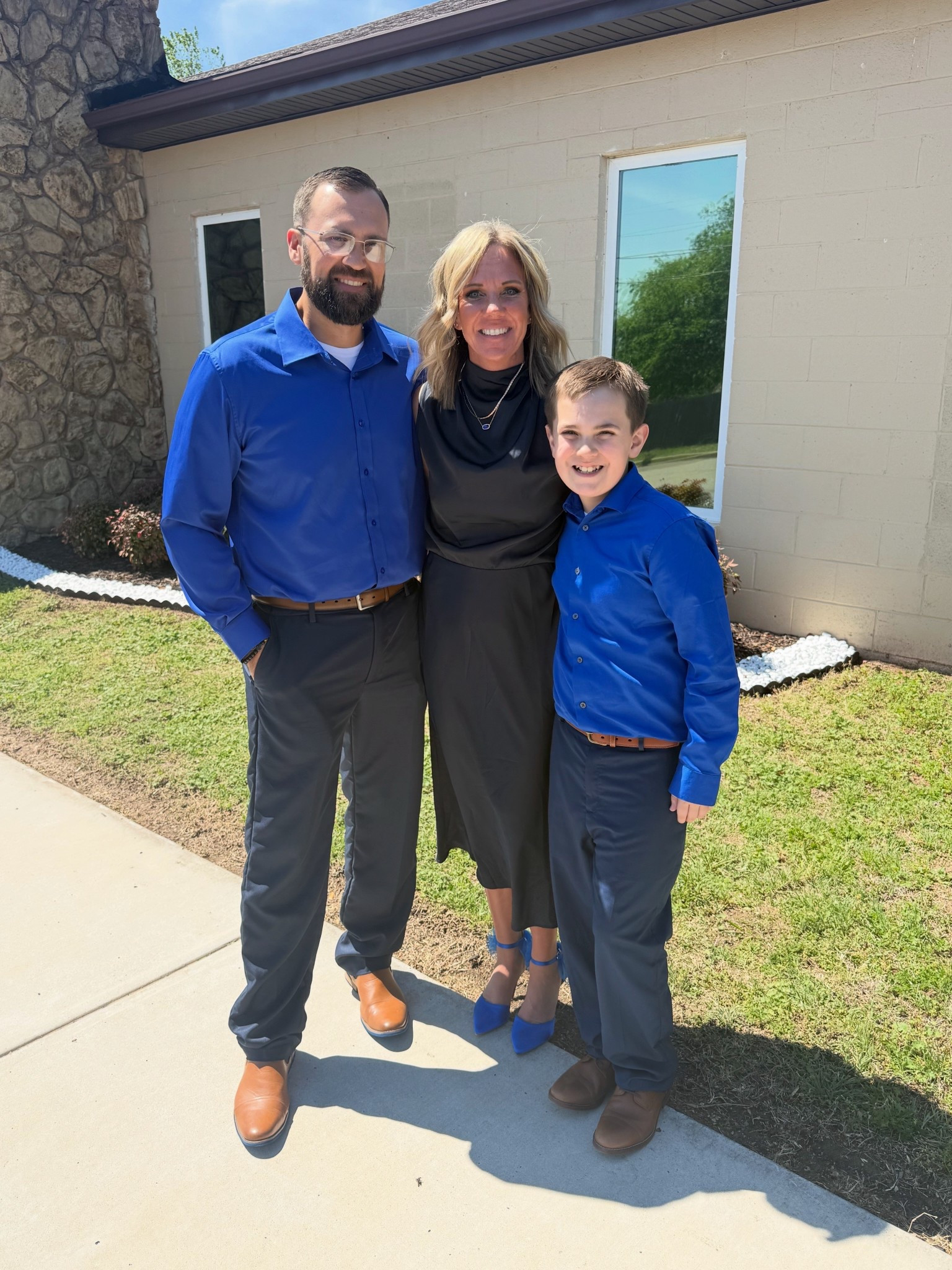 Obsessed is an understatement 💙
This bow heel moment + classic black dress = effortless and elevated… and the boys matching in blue?! 😍

Even better… EVERYTHING is from Amazon 🙌
Outfits for all of us without the stress ✔️

Linked it all for you—because you don’t have to sacrifice style for simplicity 💁‍♀️
#LTKFamilyStyle #AmazonFinds #MomStyle #FamilyOutfits #AmazonFashion

#LTKKids #LTKMens #LTKootd