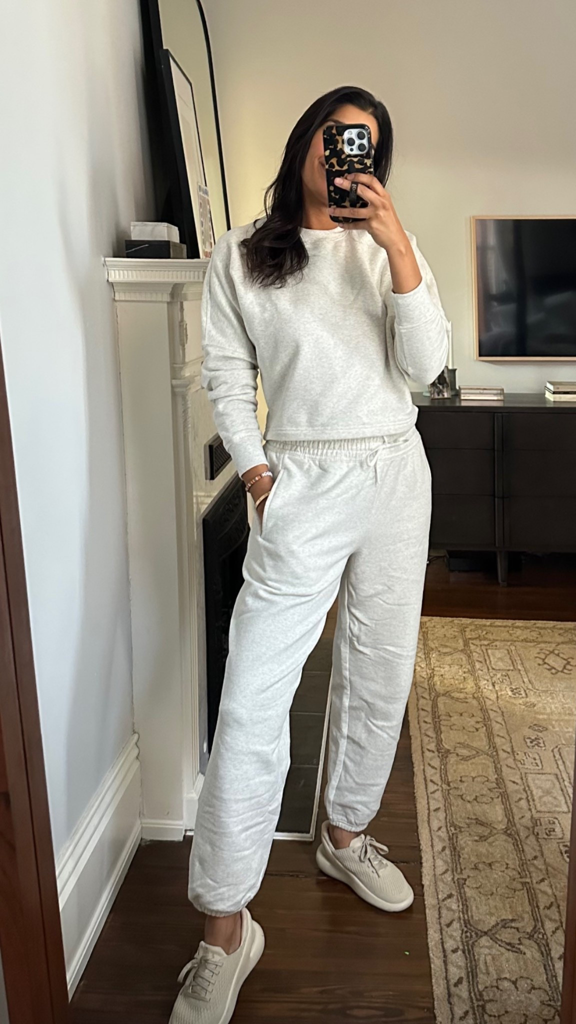 OOTD Sweatsuit and a look for less - TTS

small top, medium bottom 

#LTKmomlife #LTKdayinmylife #LTKootd