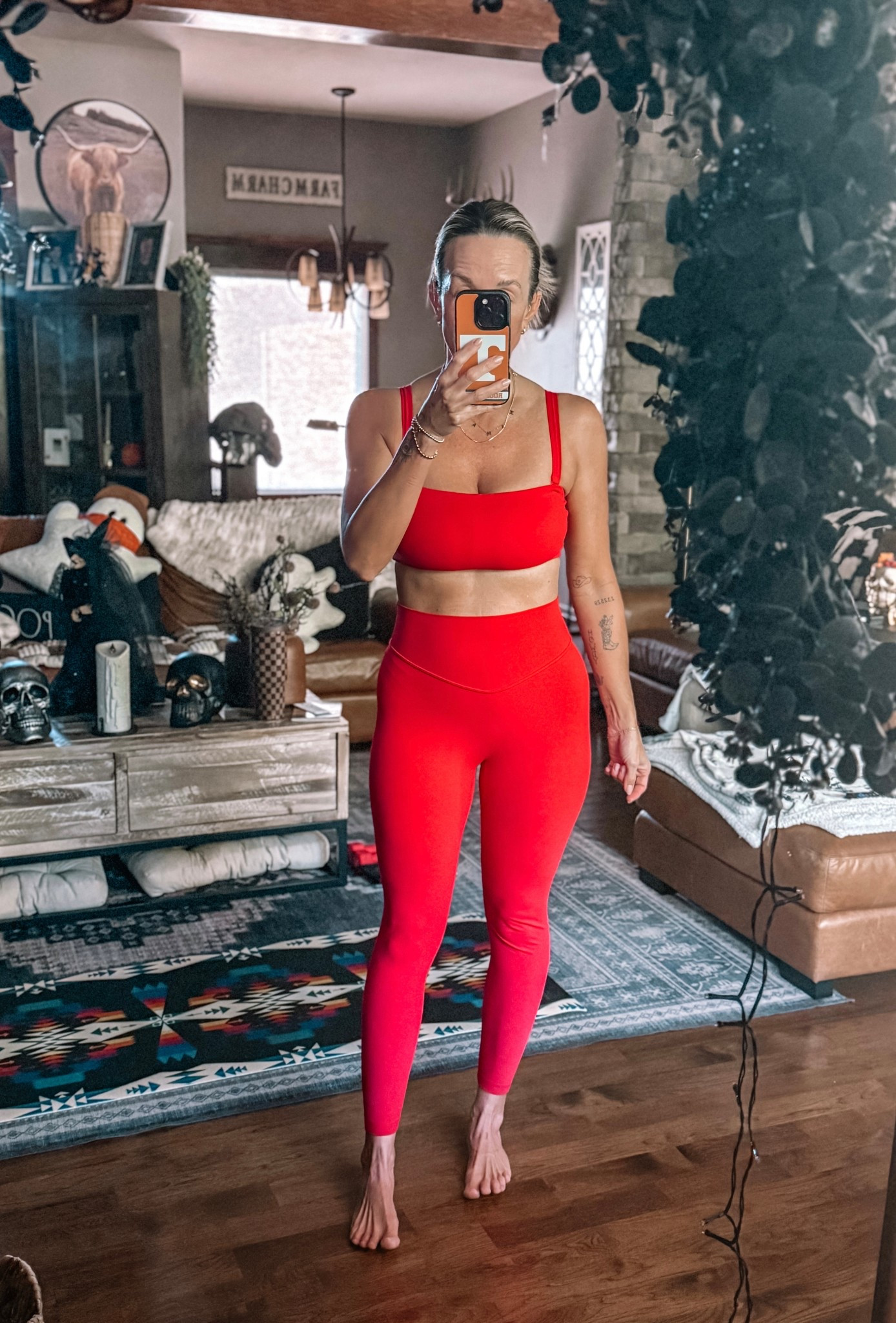 Affordable workout set that feels high end! So good!

#LTKStyleTip #LTKActive #LTKOver40