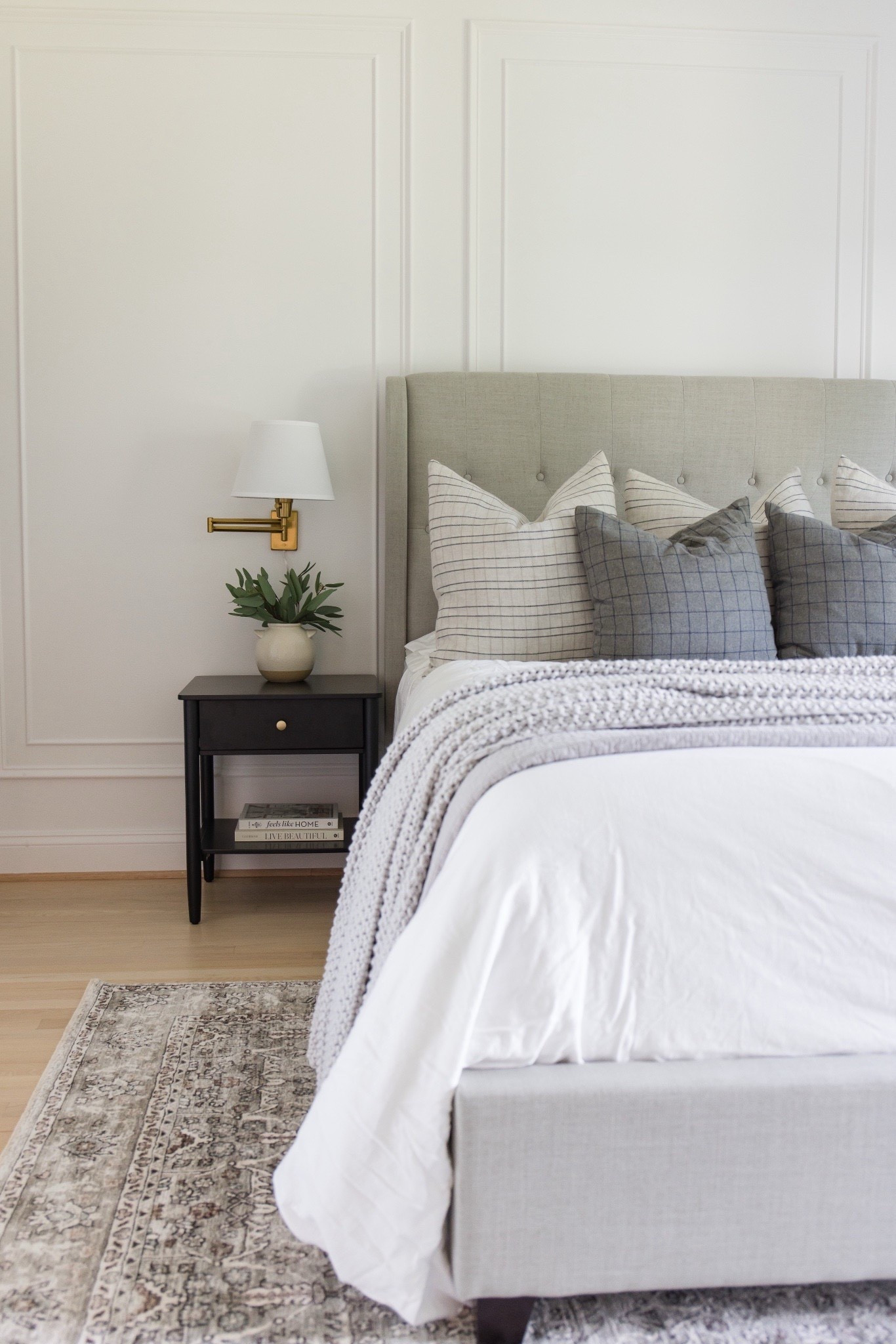 Guest bedroom decor inspo



Home blog  home blogger  home finds  home decor  bedroom decor  bedding  neutral bedroom decor  neutral home decor  home styling  cushion bed frame  wall lamp  side table  faux plant  

#LTKhome #LTKMostLoved #LTKstyletip



#LTKSeasonal #LTKHome