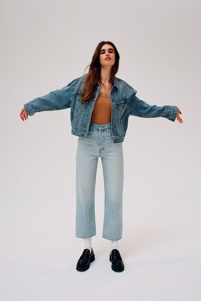 Levi’s Ribcage Straight Ankle Jean – Middle Road | Urban Outfitters (US and RoW)