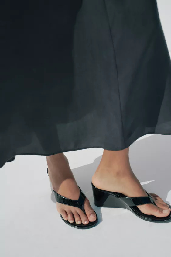 PATENT-EFFECT WEDGE SANDALS | Zara UK