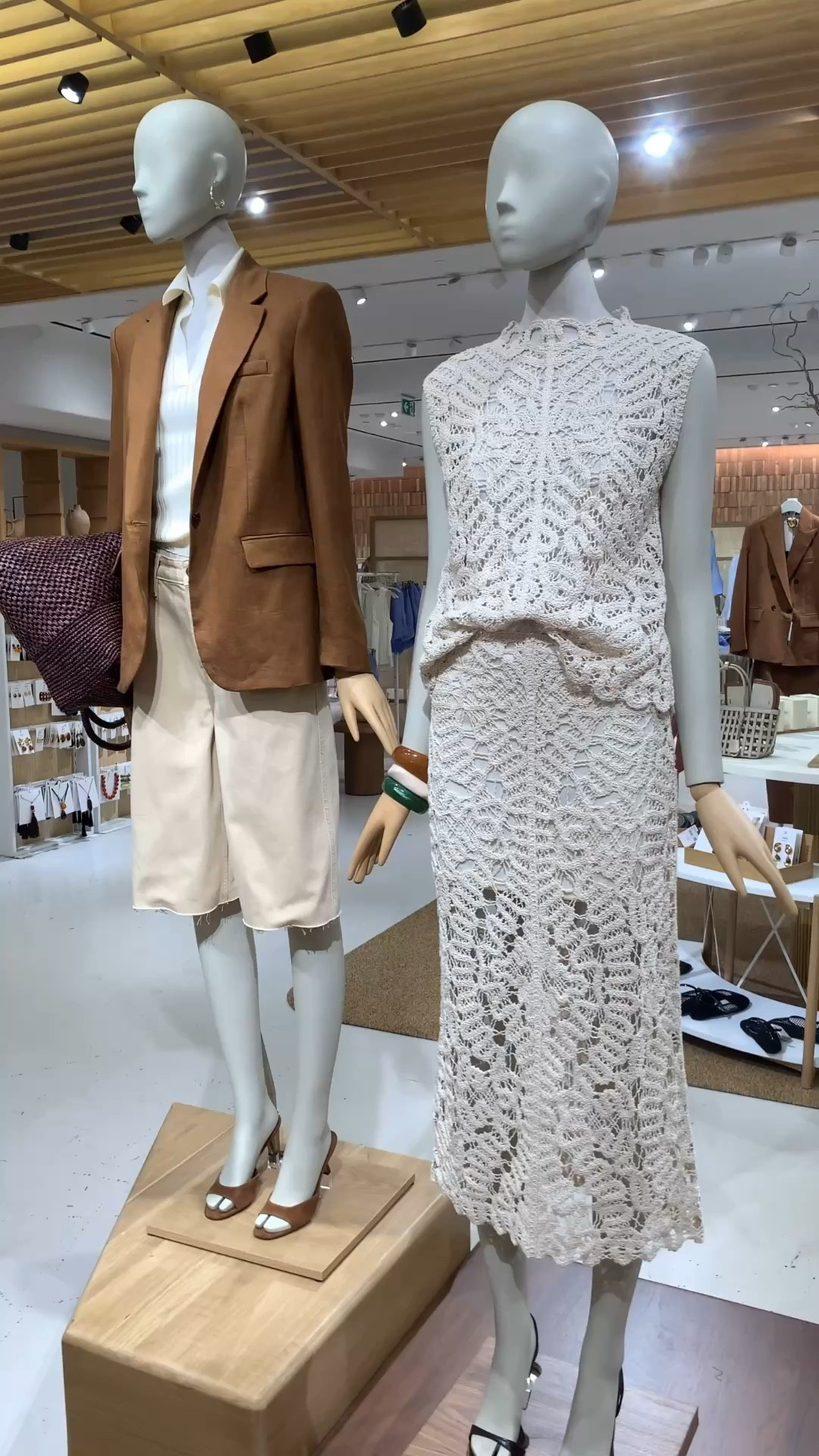 Crochet set for summer 🖤

Tags: Spring outfits 2026, summer outfits, date night outfits, capsule wardrobe, high street, crochet top, crochet cardigan, crochet skirt, H&M new in, embroidery, embroidered top.