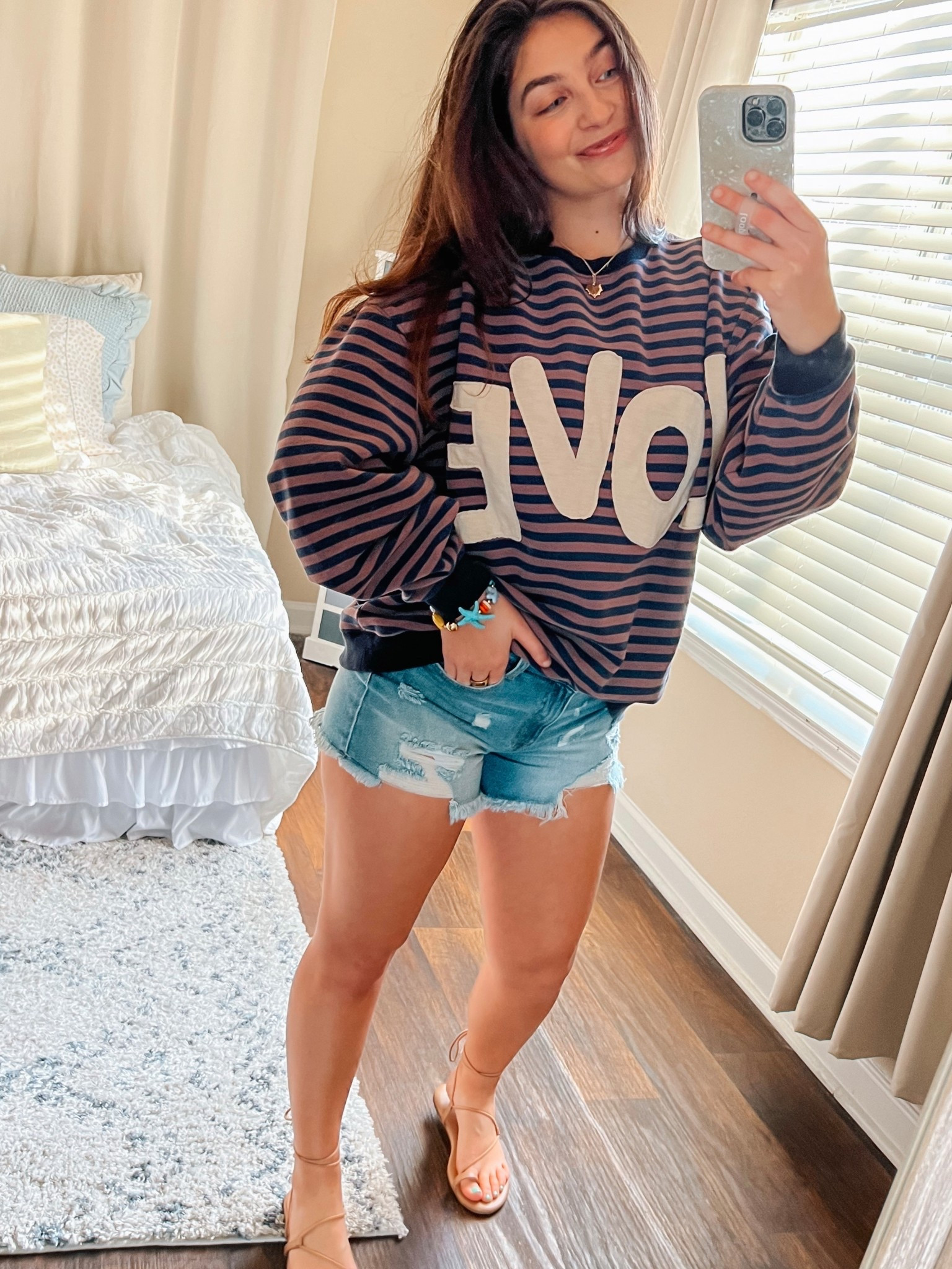 My fave new pullover from Natural Life!!! The cutest oversized fit and sooo comfy :) & the best part…IT’S STILL ON SALE! Love everything about it and def think you need it 😉 
•wearing size S/M

I’ve also added a few more options to this post of other appliqué pieces I love! Along with how I’d style it for a transition look into Spring 🌸

#LTKSpringSale #LTKSaleAlert #LTKootd