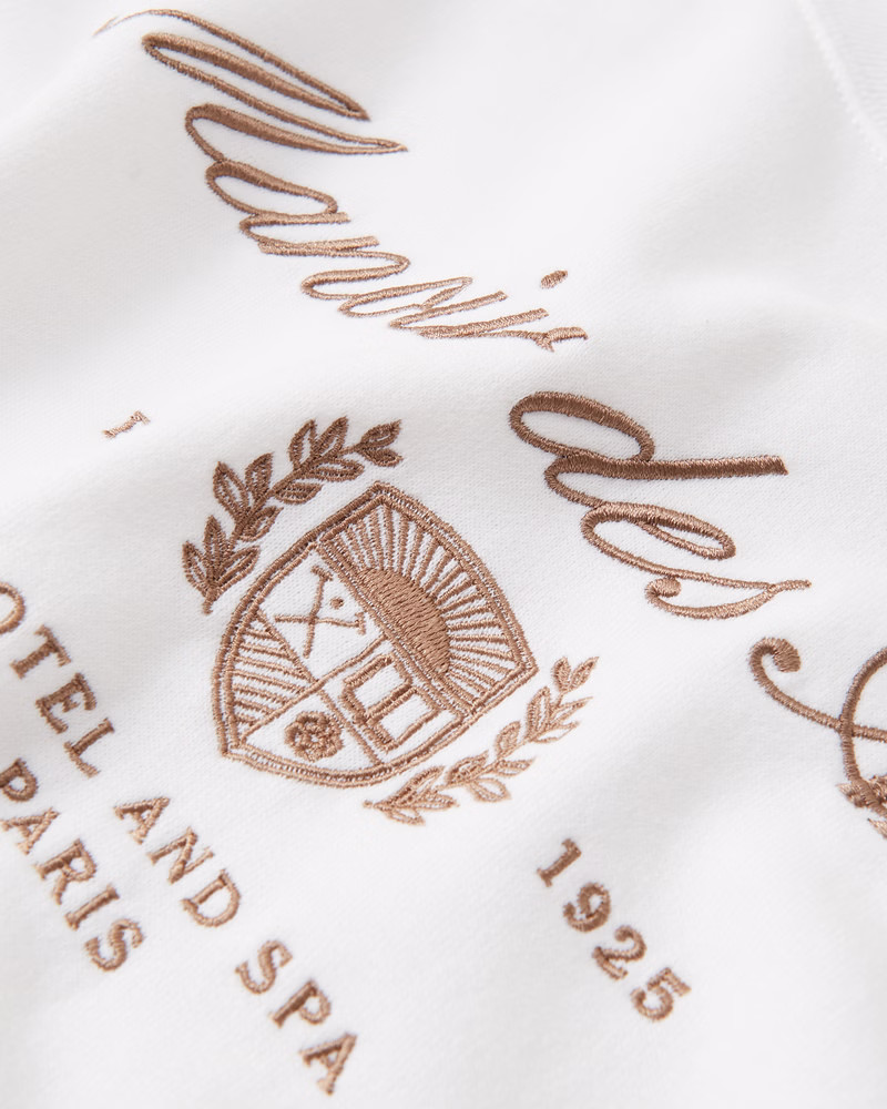 Women's 90s Sharkbite Graphic Crew Sweatshirt | Women's Tops | Abercrombie.com | Abercrombie & Fitch (US)