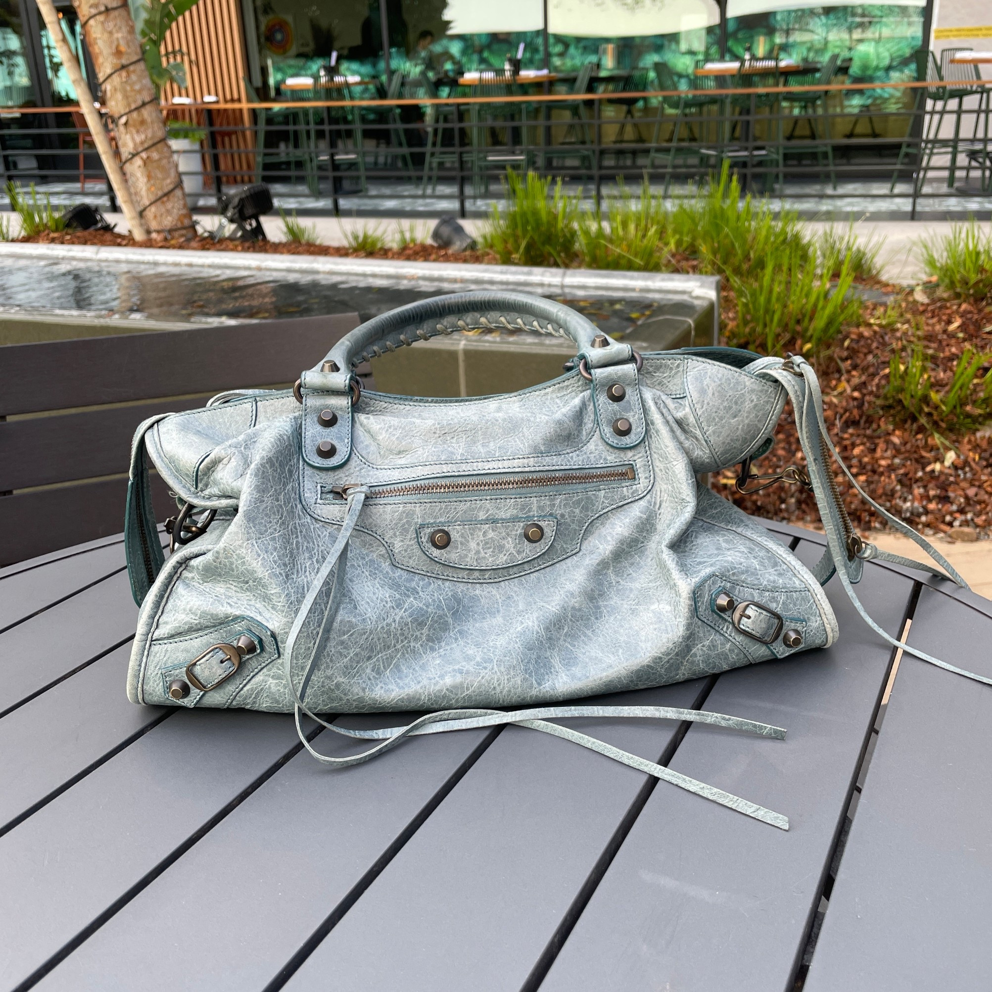 Loving this soft and squishy handbag for casual spring days 💕

#LTKOver40