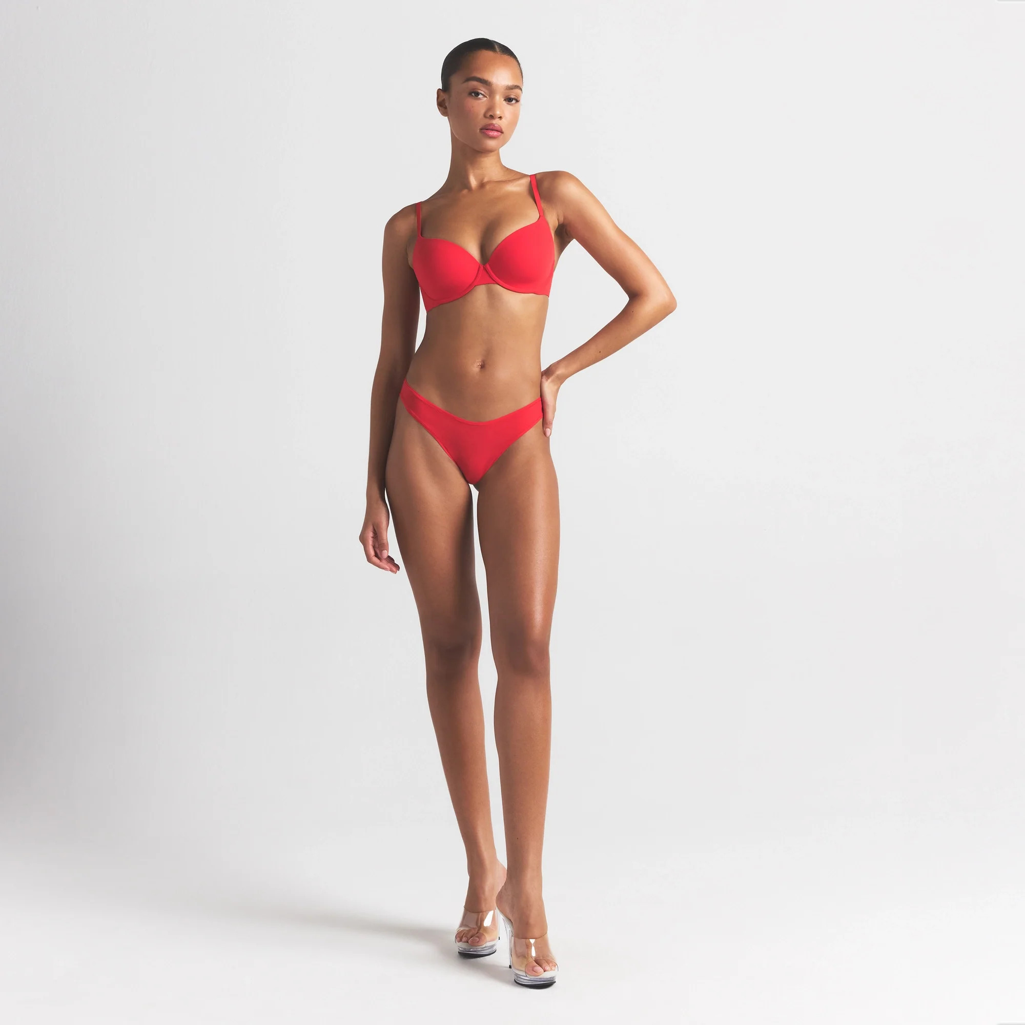 SKIMS T-Shirt Bra | Red | 38DDDD | Fits Everybody | SKIMS (US)