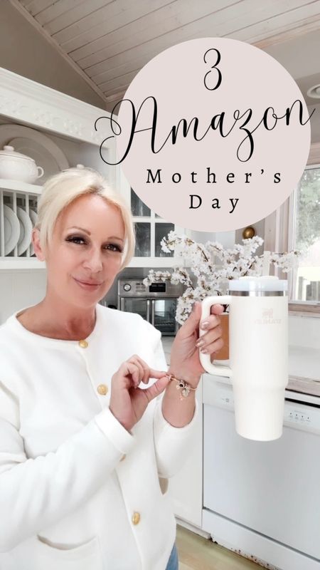 3 Amazon Mother’s Day Gifts

#LTKhome #LTKGiftGuide #LTKSeasonal