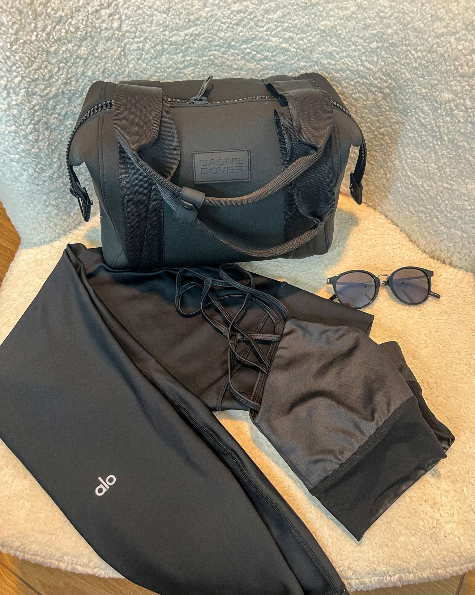 Pilates OOTD! 
If you know me you know I love anything from Alo and Dange Dover!🖤🖤
Obsessed with these leggings and sports bra from Alo. These styles are my favorites! 
Won’t go anywhere without my Dange Dover bag. It’s so sleek and holds so much! It’s perfect for workout classes!🏋🏽‍♀️

#LTKitbag #LTKfitness #LTKstyletip