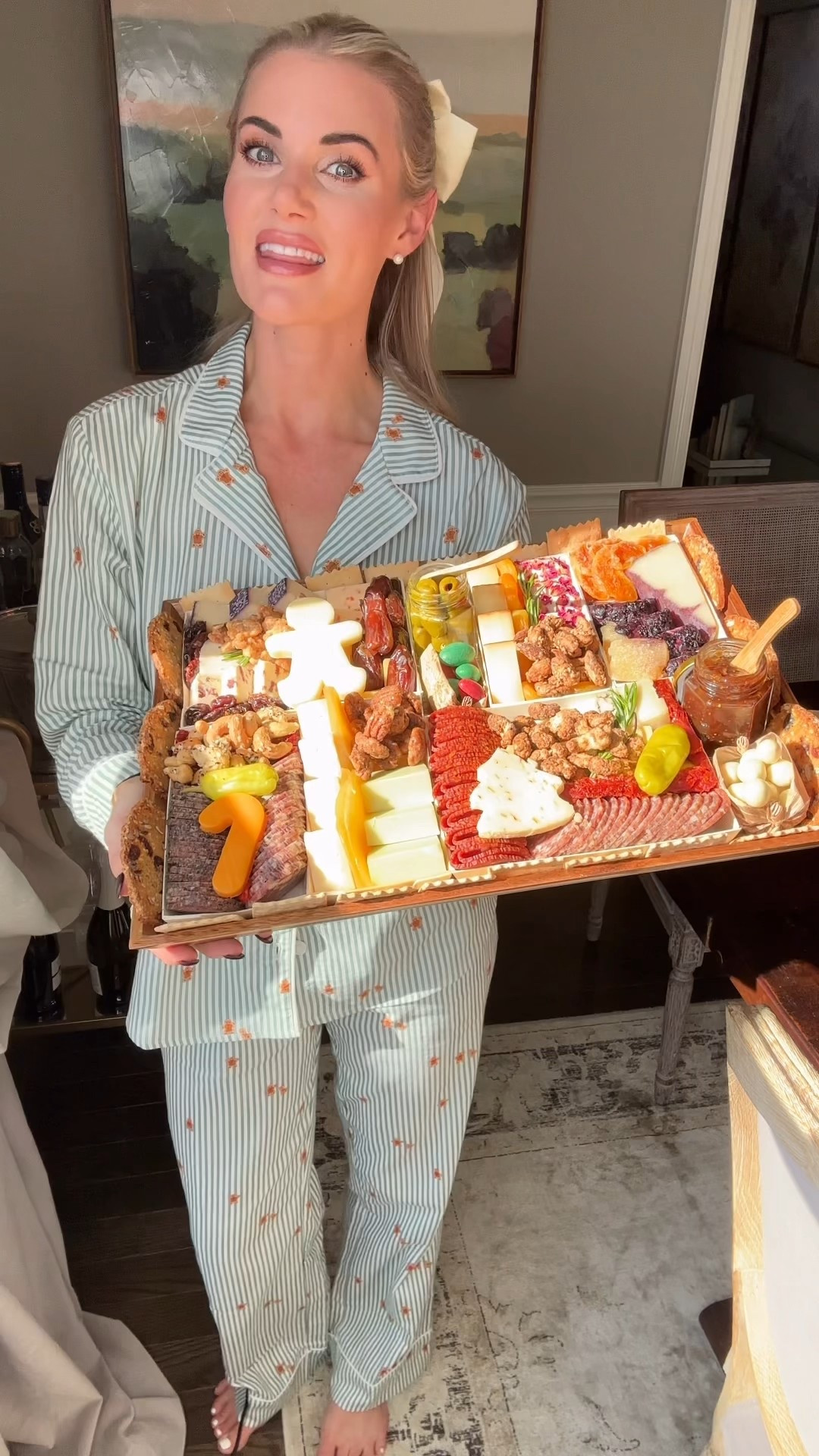 Let @boarderie take the stress out of hosting and gift giving this holiday. #ad 🧀🍷 

!!Comment SHOP for a link and take $50 off their hosting bundle today!!

Boarderie’s grazing boards have been featured on Shark Tank and Oprah’s favorite things list two times. They are shipped free overnight and made fresh daily by an expert culinary team with award winning artisan ingredients. It arrives fully-assembled so you can spend more quality time with loved ones at your holiday gathering. Reserve your delivery date before they sell out!

Follow me @caitlinzintl for more home finds, easy elevated outfits, and  beauty favorites. 

#Boarderie #BoarderiePartner #charcuterie #happyholidays 

#LTKHoliday #LTKGiftGuide #LTKfoodie