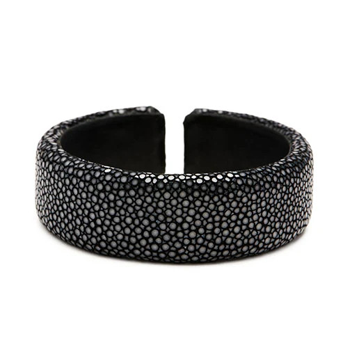 Black Stingray Flat Cuff - 20mm | Andrea Montgomery Designs
