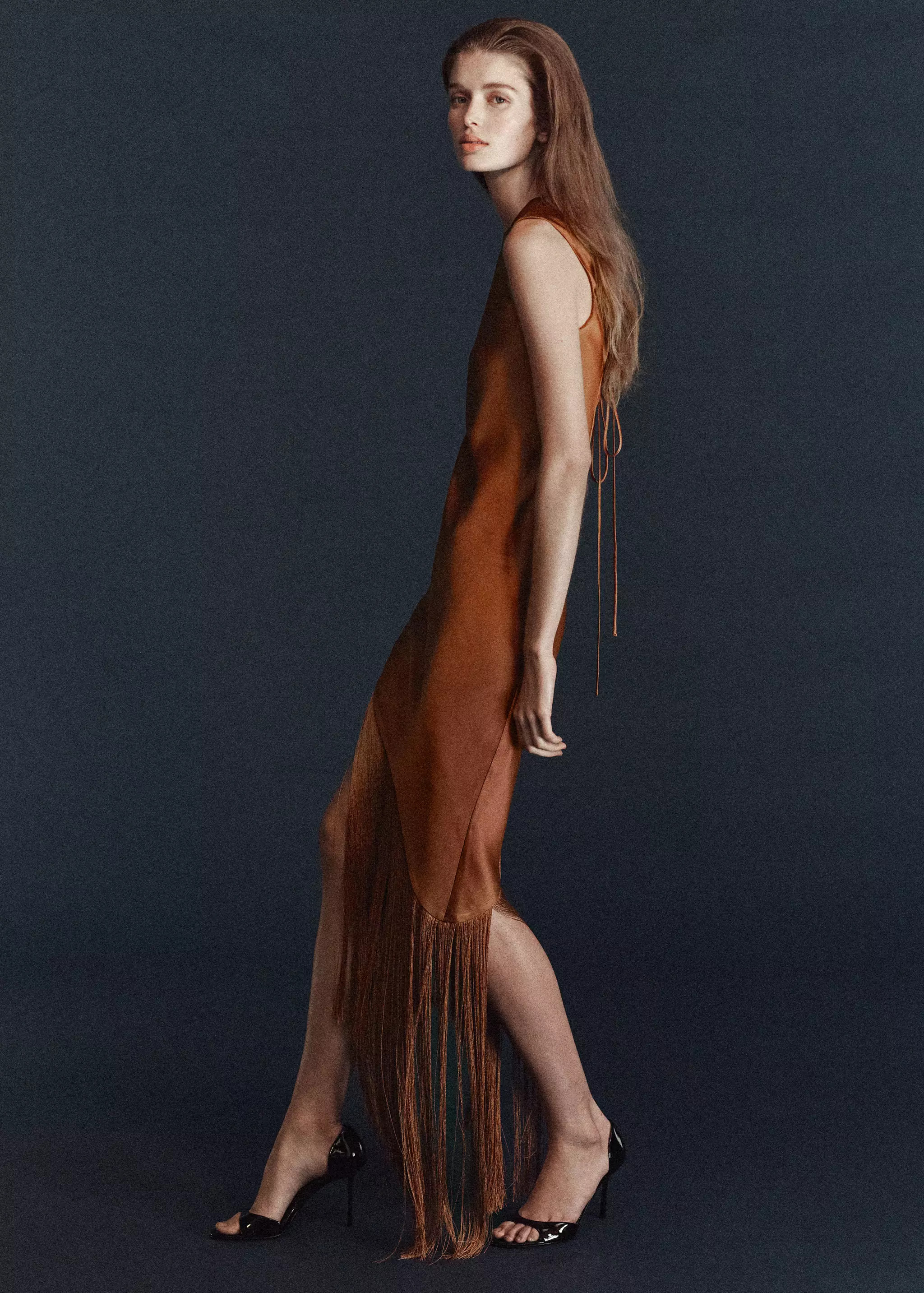 Asymmetrical satin dress with fringes | MANGO (UK)