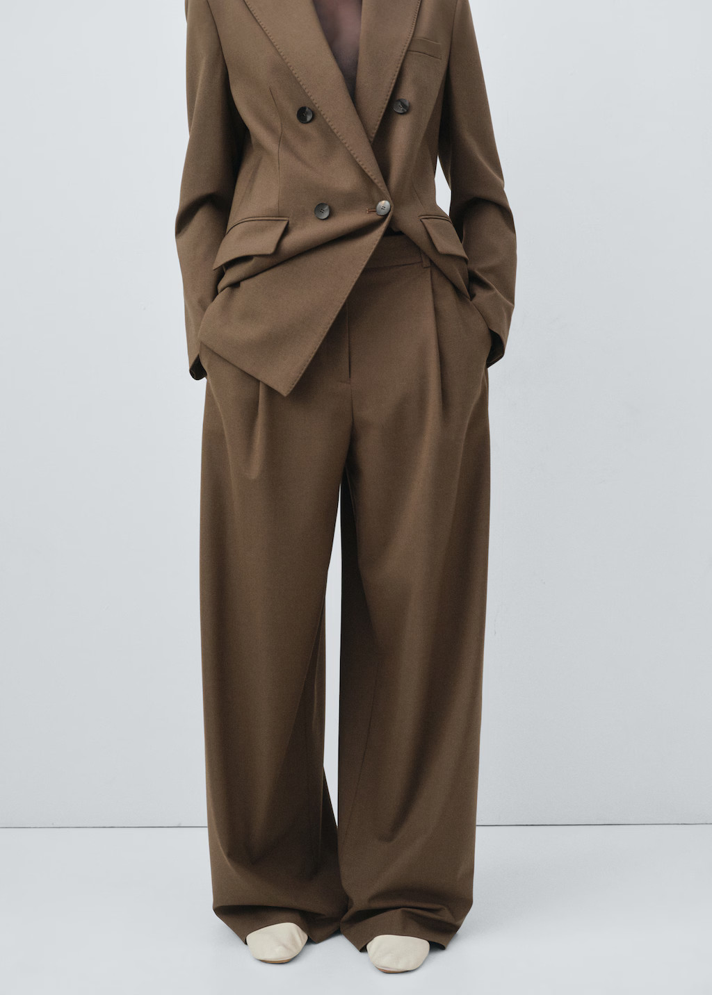 Pleated straight-leg suit trousers - Women | MANGO United Kingdom | MANGO (UK)