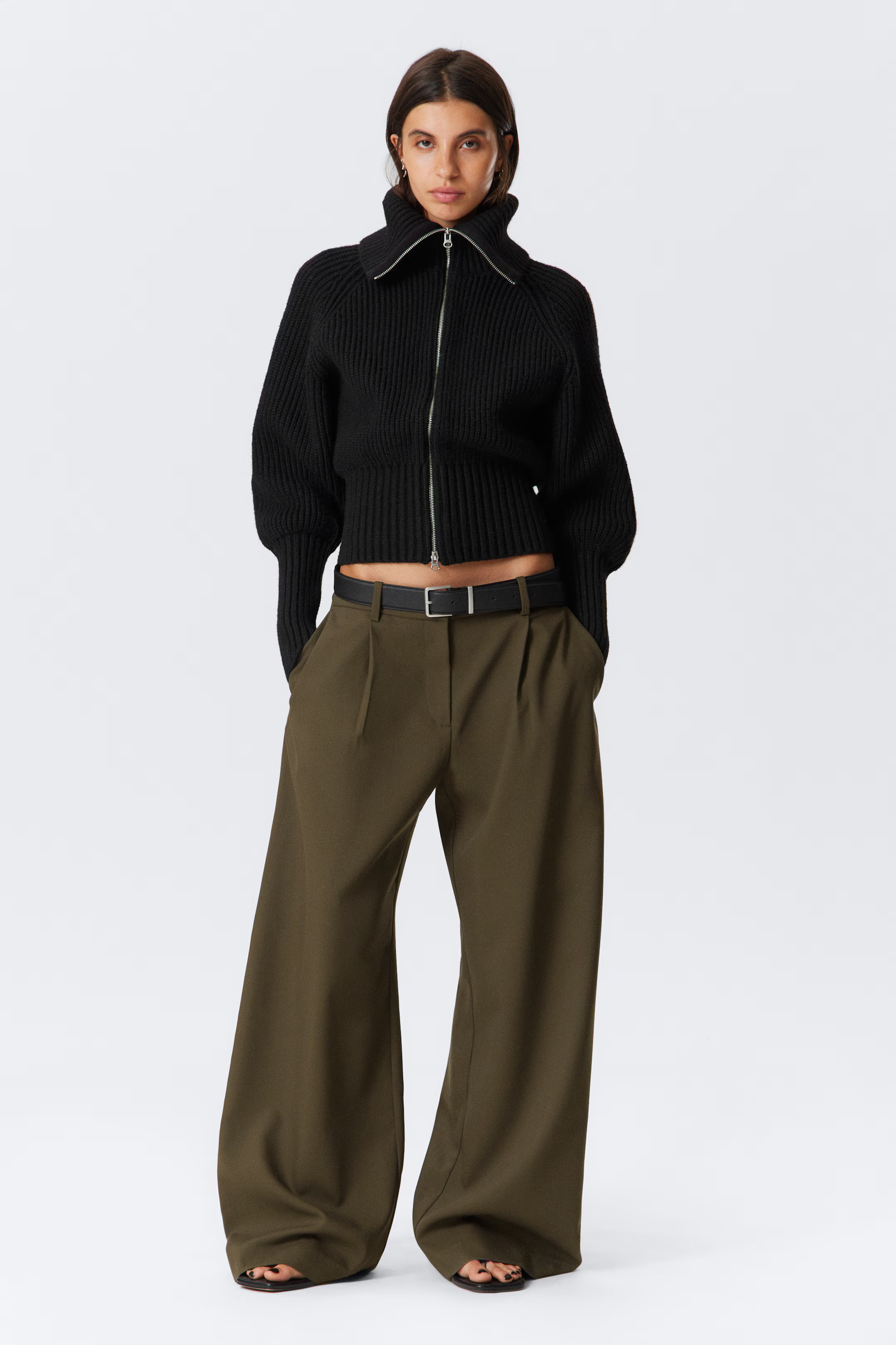 Low Waist Wide Suiting Trousers | H&M (UK, MY, IN, SG, PH, TW, HK)