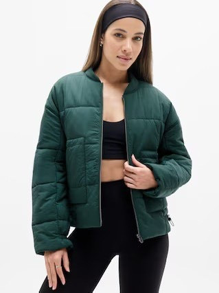 Loving all the green feels.💚🎄

#LTKfitnessgoals #LTKGiftGuide #LTKmorningroutine