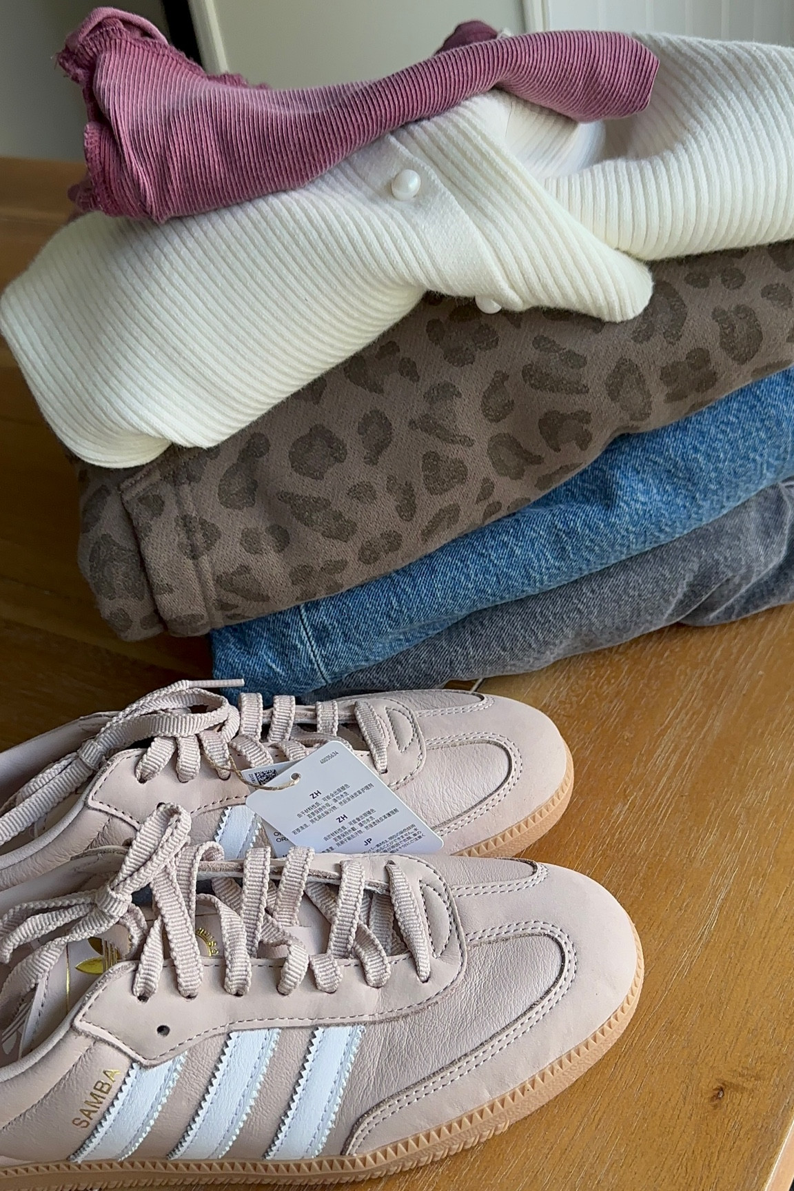 Fall basics haul !!

Abercrombie fall haul, free people , target fall finds , sambas og 

#LTKStyleTip #LTKShoeCrush #LTKFindsUnder100
