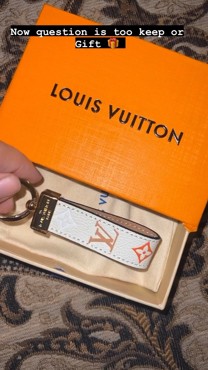 Comes with a box and dust bag for the keychain! Many other styles colors to choose from. Did take a few weeks to arrive, had tracking sent. #dhfind#lvunder20#louisvuittonunder20

#LTKGiftGuide #LTKFind #LTKunder100