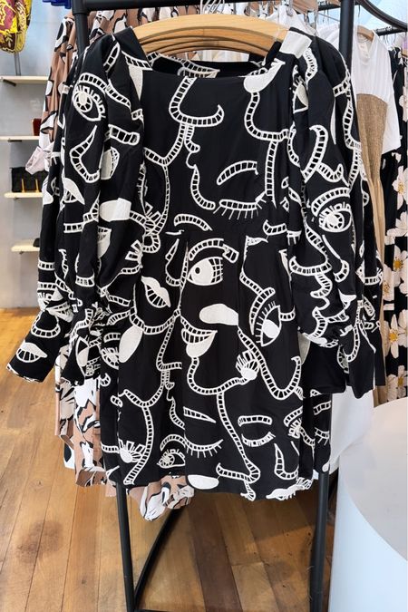 Stunning black and white dress 

Resort wear 
Spring style 
Chic style 
Vacation 
Valentine’s Day 

#LTKSeasonal #LTKstyletip #LTKMostLoved