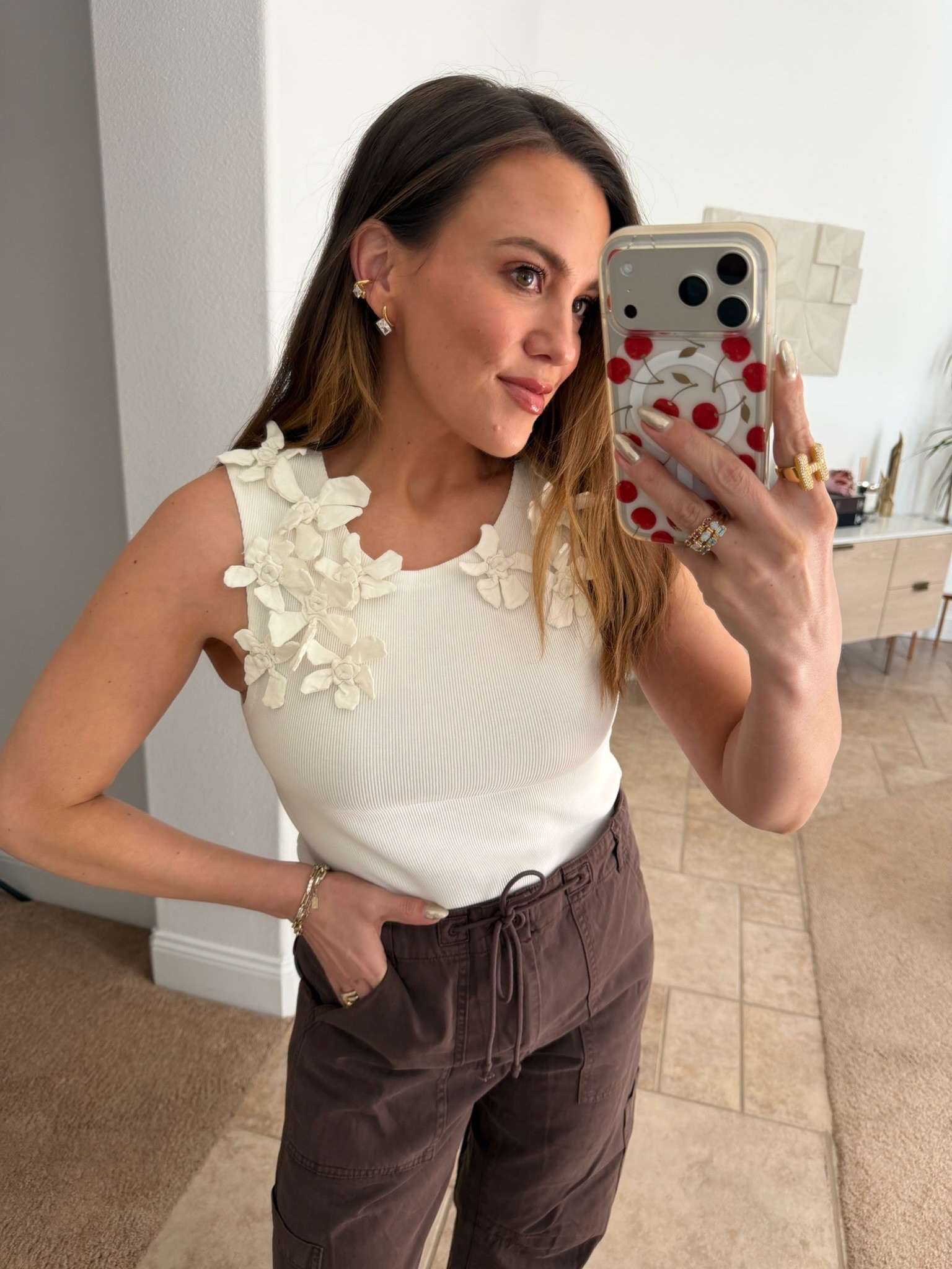 This top deserves its own moment🤍

Use our code AANDE20 at checkout!🤍

anthropologie, summer style, spring fashion, white tank top, white tank styling 

#LTKSeasonal #LTKSaleAlert