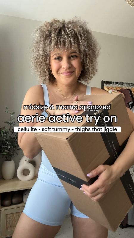 Wearing a large in everything 

Midsize style, midsize mom, size 10, aerie workout clothes, aerie active, aerie spring outfits, midsize aerie haul, midsize aerie outfits 

#midsizestyle #midsize #size10 #size8 #size12 #momstyle #momoutfitis #momoutfitideas #midsizeoutfits #midsizeoutfitideas #midsizeoutfitinspo #momoutfitinspo
