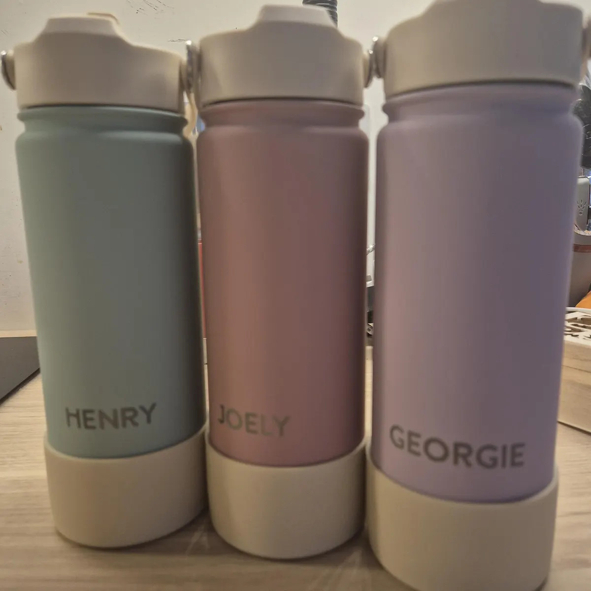 Personalised Insulated and Reusable Drinks Bottle 18oz/500ml - Laser Engraved - Horizontal - Kids... | Etsy (Global)