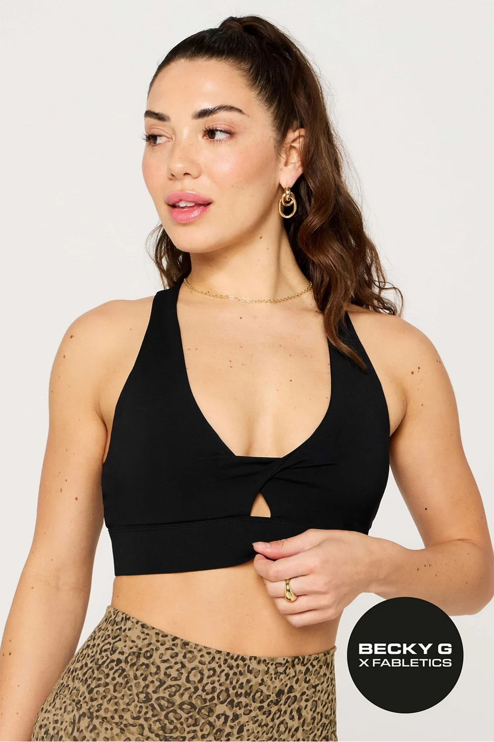 Oasis Twist Medium Impact Sports Bra | Fabletics