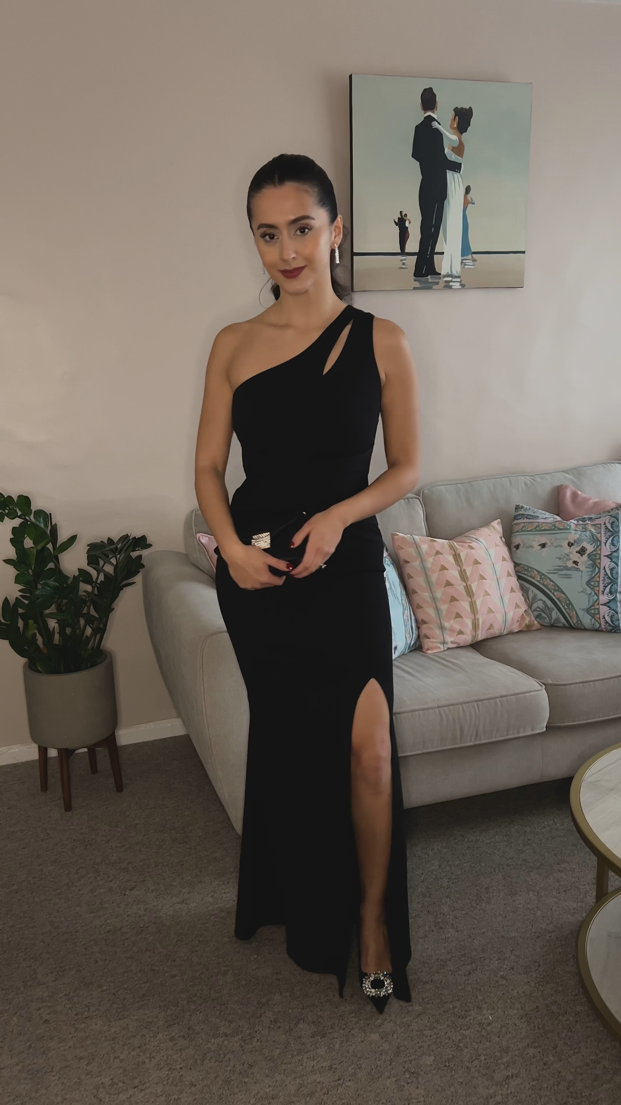 Black tie dress, black evening dress, evening gown, asymmetric dress, slit dress, classic dress, evening outfit, black tie outfit, black clutch, black heels, festive outfit, Christmas outfit, NYE dress, New Year’s Eve dress, New Year’s Eve outfit, NYE outfit

#LTKfindsunder100 #LTKHoliday #LTKstyletip