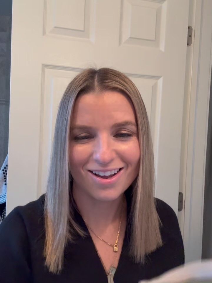 Obsessing over this En Route Essentials kit by @care.e.on ! ✨ 

Comment SHOP for a 🔗! 

#ad #careeon #travelessentials #momhack #giftsforher giftidea momsonthego busymom beautyroutine lip facialmask skinroutine