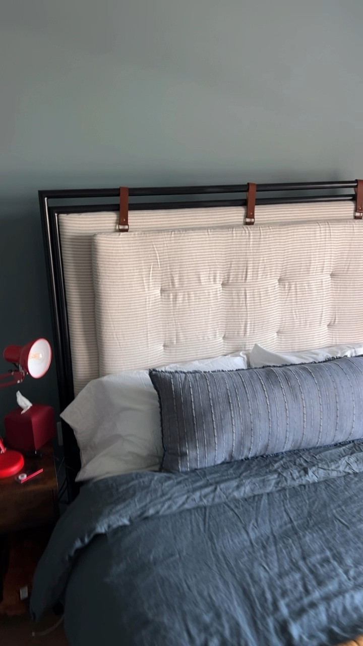 Lema’s bed is finally back in stock and on sale for the next few days—it will grow with him and makes the best guest room bed, too. The leather strap detail + stripe are too good. This video was from move-in week, I’ll show an updated one  

Kids room
Kids bed
Black Friday
Home
Interior design 
Kids style 
Boys room

#LTKCyberWeek #LTKSaleAlert #LTKHome