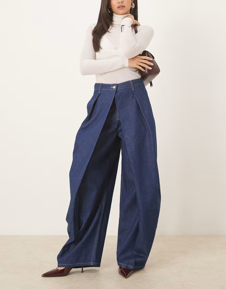 ASOS DESIGN wrap extreme pleat barrel jean in indigo-Blue | ASOS (Global)