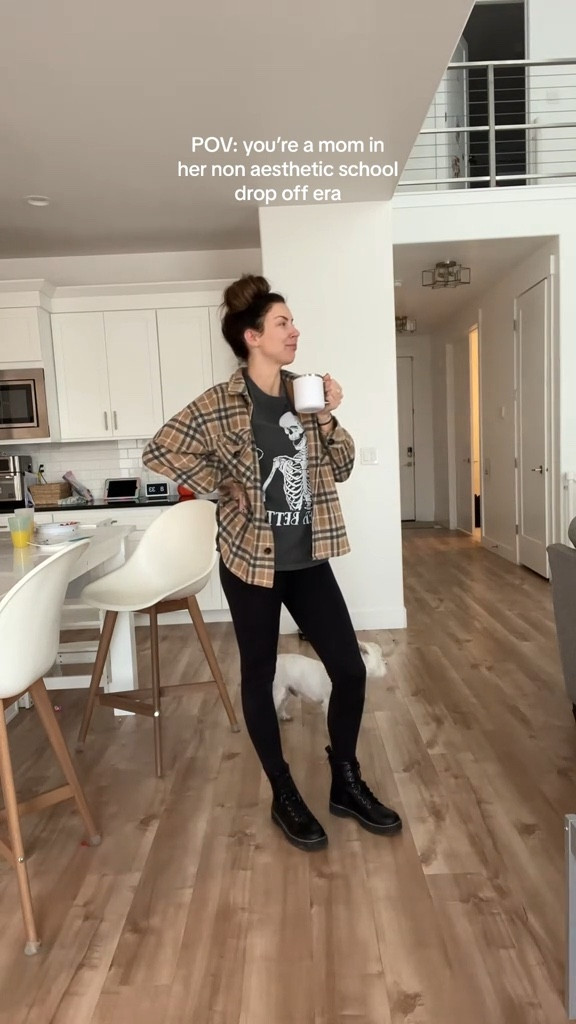 Non aesthetic school drop off look. Let’s gooooo!!