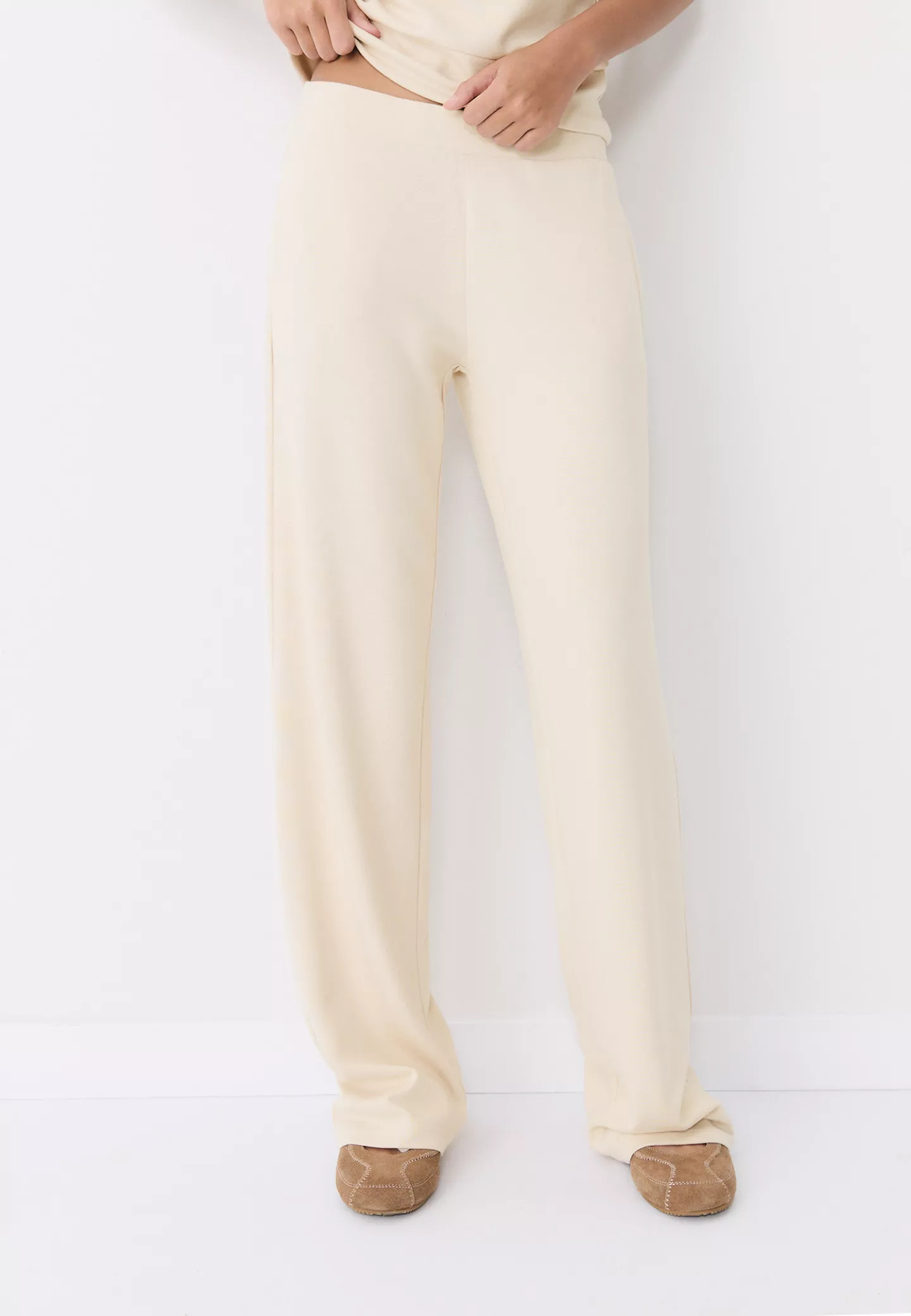 Soft-touch formal joggers - Women's See all | Stradivarius United Kingdom | Stradivarius (UK)